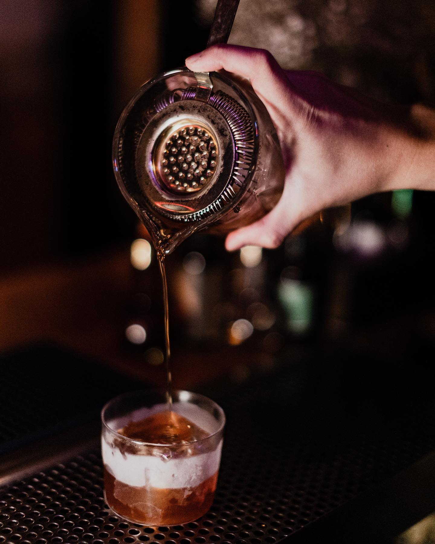 What is your favourite stirred cocktail?
.
.
#oldfashion #martini #manhattan #stirednotshaken #torontobars #torontonightlife #drinklocal #nightouttonight #torontodrinks #momococktail #cocktailcreations #cocktailculture #orientalmixology #asianinspireddrinks #asianfusion