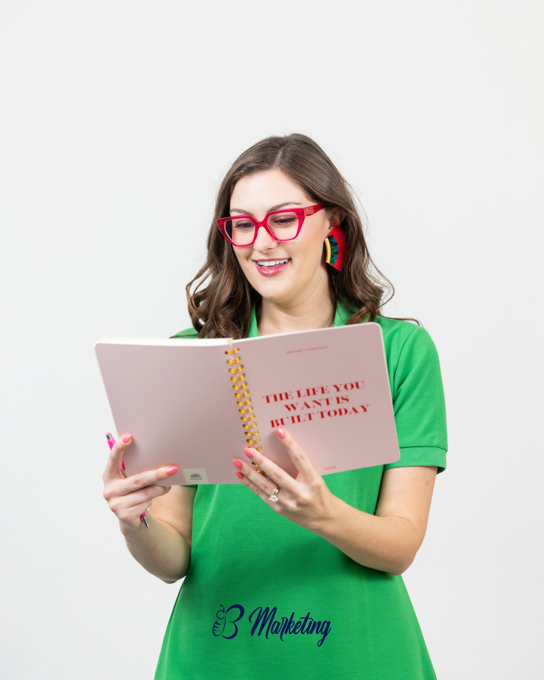Okay, real talk. How did Q1 actually go for you?
Not the highlight reel version, the real version. The messy middle, the unexpected wins, the things that didn't work out the way you thought they would.
Progress doesn't come from getting everything right. It comes from being honest about what's working and what's not, so you can do more of the good stuff and let go of what's draining you.
So let's pause for a second:
🐝 What's one win from Q1 you're actually proud of, even if it felt small at the time?
🐝 What took way more energy than it was worth?
🐝 What's one thing you want to do differently as you head into Q2?
No judgment here. Just honest reflection. Drop your thoughts below if you want. We'd love to hear how your first quarter went!
#BMarketing #SmallBusiness #MarketingStrategy #Entrepreneur #DigitalMarketing #MarketingTips
