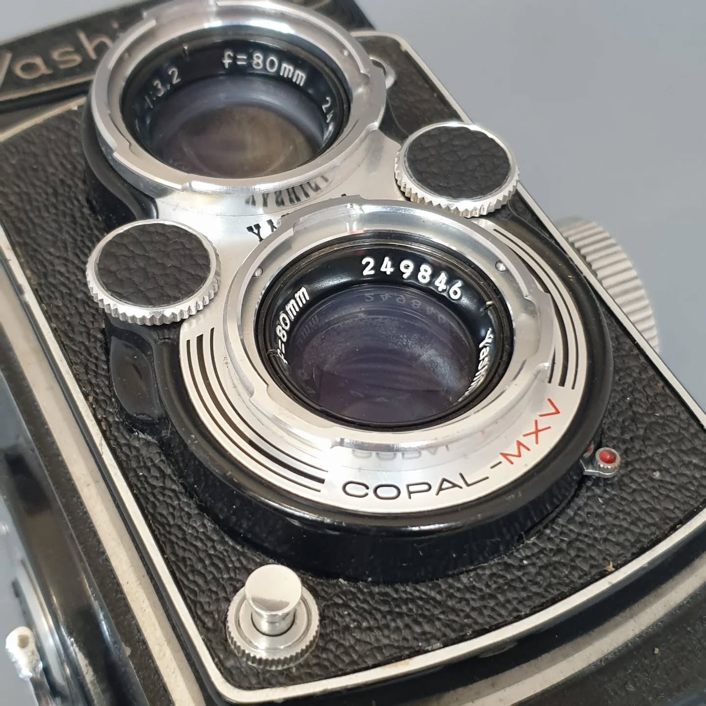 Yashica MAT
Serviced and film tested.
Now ready for sale.
In stunning condition.
Will it be yours?
.
.
Ready soon for sale. #yashicamat # #filmcamera #analoguephotography #120film #ilfordhp5