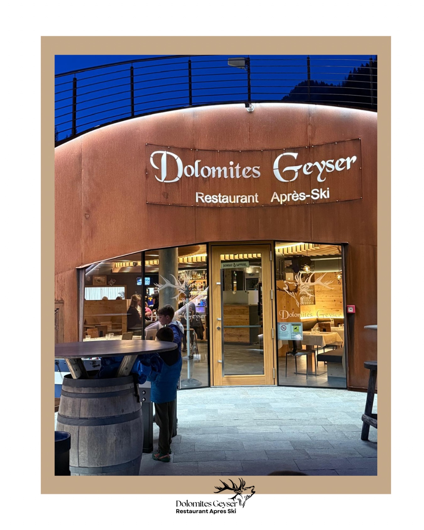 Se non sei mai stato al Geyser, questa è la tua occasione per scoprirlo.
Siamo a Pozza di Fassa: ristorante, bar e un po’ punto di ritrovo,
tra cucina, drink e musica nel weekend.
Un posto informale, dove si viene per stare bene… senza troppi giri.
Se sei in valle (o passi di qui), fai un salto 👀
#dolomitesgeyser #valdifassa