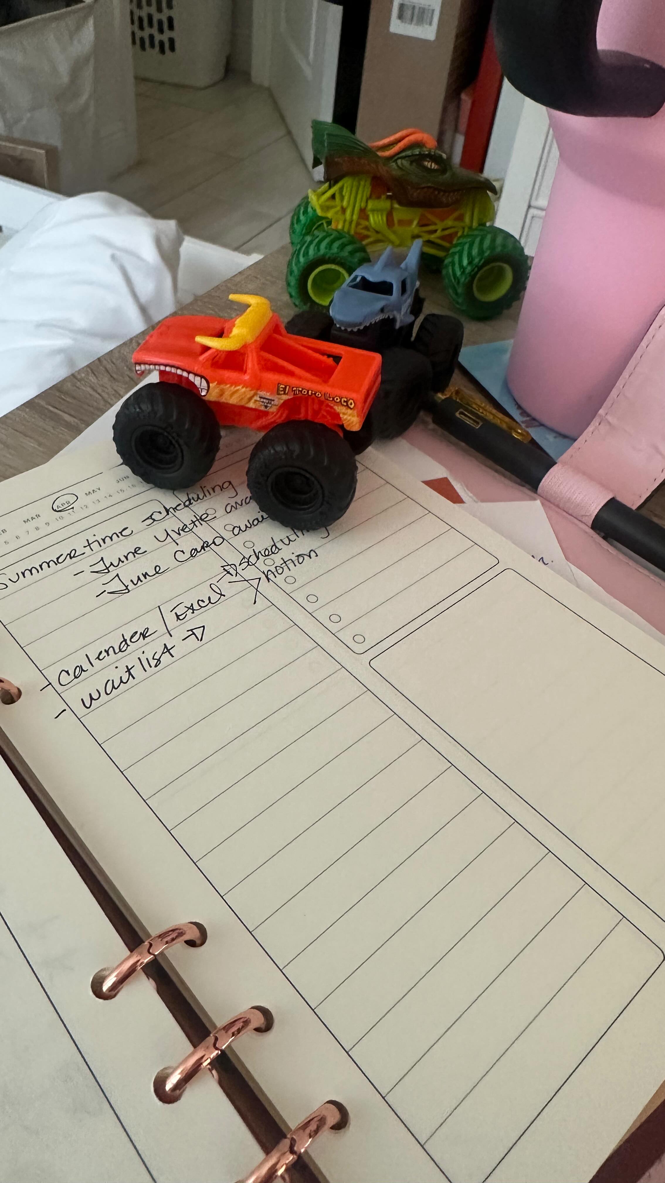 There’s something powerful about surrender.
Not giving up —
but trusting that there’s purpose even in the parts we don’t understand.
Good Friday reminds me that not everything is meant to be carried alone.
Some things are meant to be released.
Held in faith.
And trusted through.
Faith over Fear 🤍