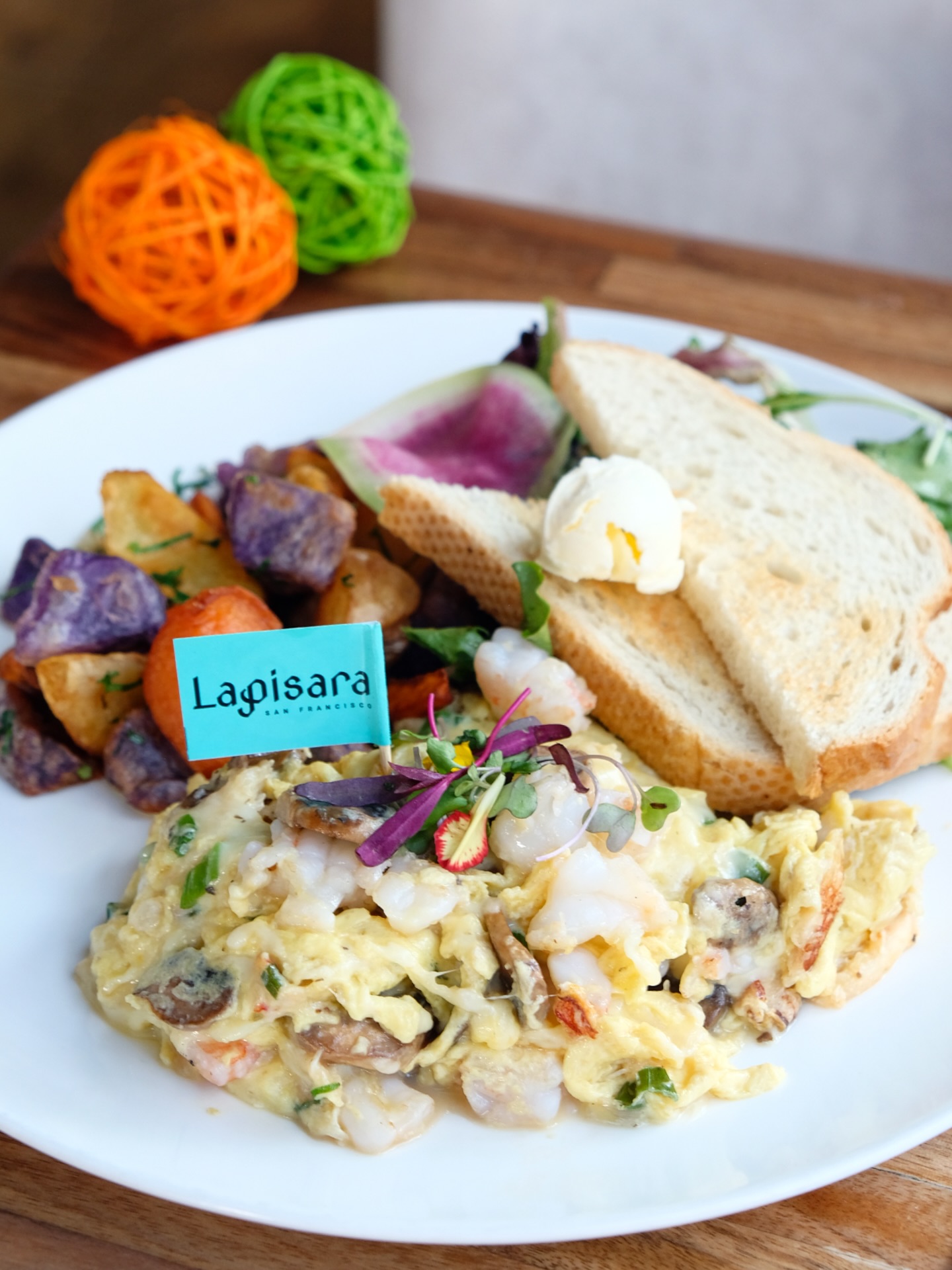 Morning, leveled up! āļøšš½ļøā£
ā£
šLapisara Eateryā£
American/Thai Fusion Breakfast ⢠Brunch ⢠Dinnerā£
š”698 Post St., San Francisco, CA 94109ā£
āļøTel: (415) 655-3556ā£
ā”ļøExplore our menu at www.lapisaraeatery.comā£
ā£
We deliver via @DoorDash @GrubHub š„”šā£
ā£
#lapisaraeatery #visitsanfrancisco #brunch #thaifood #pacificscramble
