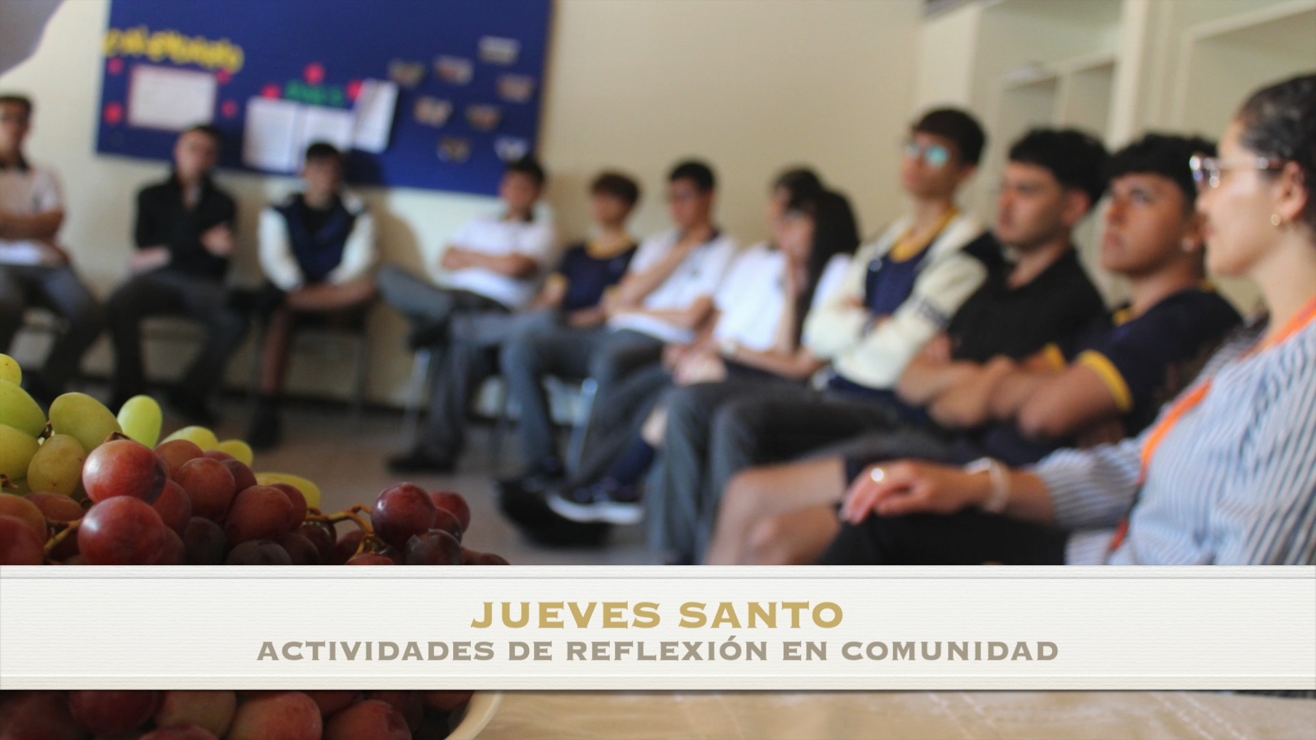 🍞🍇 Un día de encuentro y fraternidad en el ISM 🍇 🍞
Hoy nuestra comunidad vivió una jornada profundamente significativa. Iniciamos la mañana unidos en la oración por ciclos, poniendo nuestras intenciones y corazones en manos del Señor al comenzar este Triduo Pascual.
Antes de finalizar la jornada, cada curso revivió el gesto de amor de la Última Cena, compartiendo el pan y la uva en un ambiente de hermandad.
Este signo nos invita a renovar nuestro compromiso de servicio y entrega hacia los demás, tal como nos enseñó Jesús. ✨🙏
#JuevesSanto #CenaDelSeñor #ComunidadISM #SemanaSanta2026 #Fraternidad #MaryWard
@red.educacion.amerindia @reddecolegioscjch @cgpa_ism_santiago @ceisma.ism