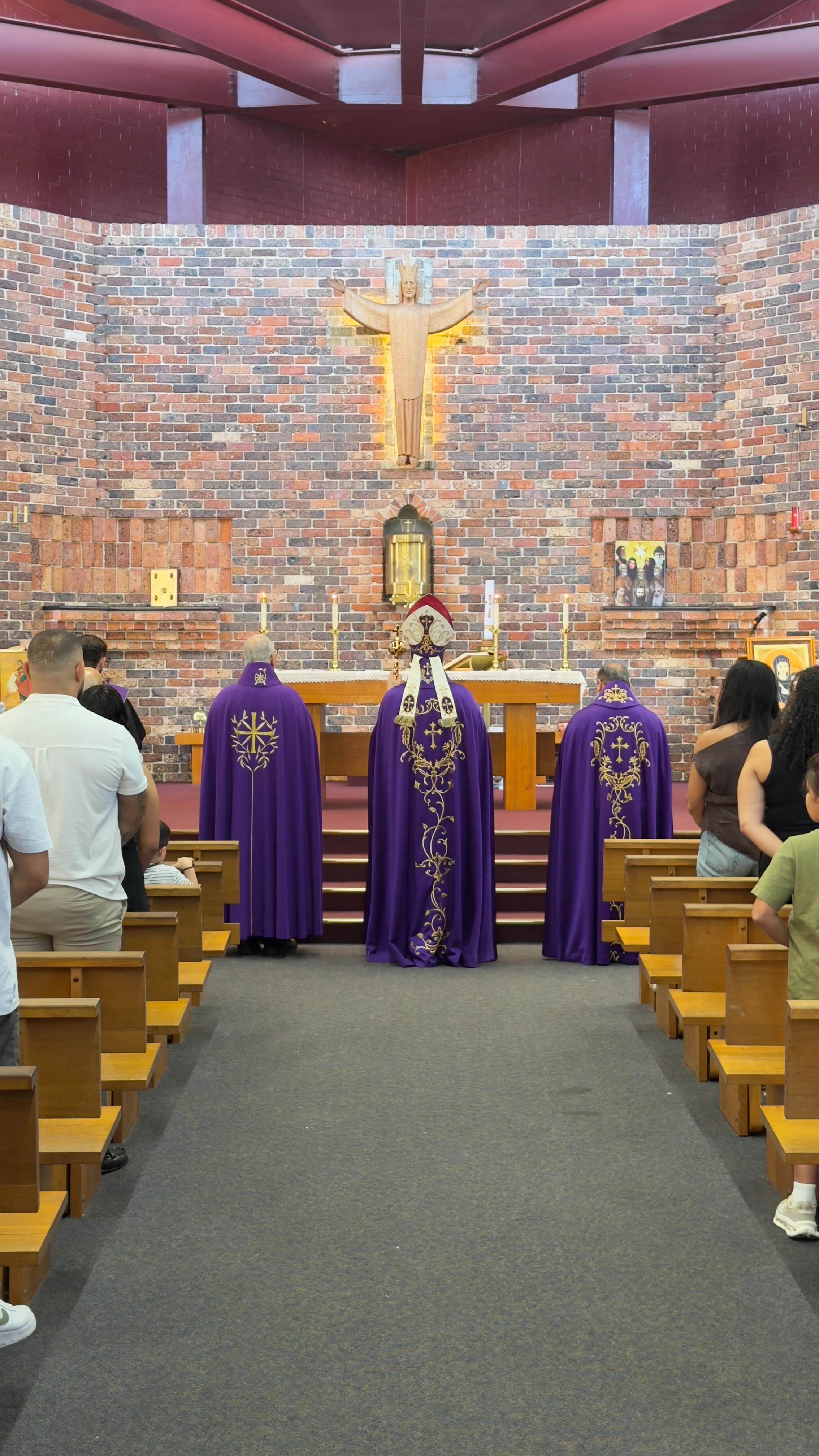 Sunday even Mass was a very social one with our Maronite Bishop, His Excellency Bishop Antoine-Charbel Tarabay joining us and celebrating Mass with us. It’s always a blessing to have the Bishop with us and such a full church to go with his visit.
God Bless and we hope to see even more people with us during Holy Week at CTR. For more info on our Mass times and schedule please head to the link in our bio.
#Mass #Maronite #Sydney #Love #Easter