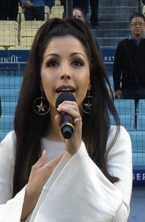 💙💙⚾️✨ HAPPY OPENING DAY!! ✨⚾💙️💙 xo, Roxy Darr, The Anthem Girl 💋
#OpeningDay #Dodgers #DodgerBlue #MLBOpeningDay #NationalAnthem #AnthemSinger #BaseballSeason #MLB #LosAngelesDodgers #DodgerStadium #FirstPitch #GameDay #LivePerformance #Patriotic #losdoyeres #AmericaTheBeautiful #StarSpangledBanner #ohtani #OpeningDay2026 #LAEvents #SoCalLife #PerformerLife #Vocalist #OnStage #LAEntertainment #Baseball #BlueCrew #LetsGoDodgers #singing #onthefield
