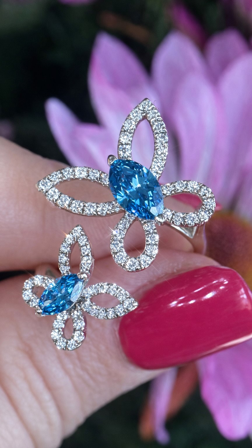 A flutter of brilliance kissed by sky-blue sparkle…
https://www.obsessiondiamonds.com/product-page/blue-diamond-butterfly-open-ring
#ButterflyRing #BlueDiamondRing #SpringJewelry #NatureInspired #StatementRing