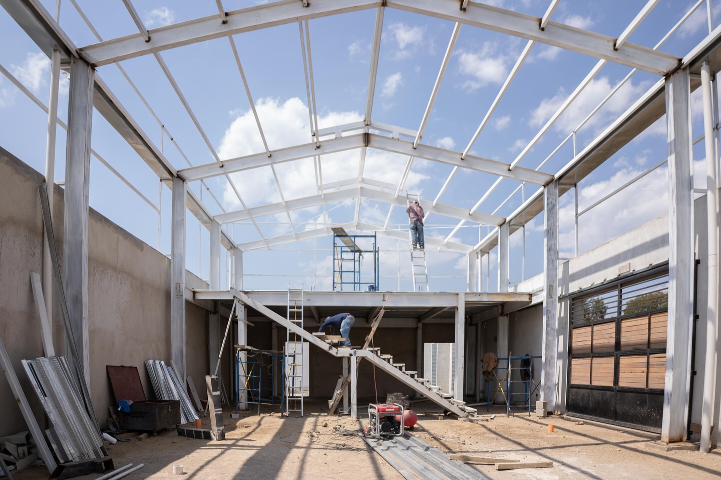 The @redeemedsteel Trade School progressing along beautifully!!
And we could not be more excited about it!
Just wanted to share this impressive progress with you and ask that you please pray with us for these things related to this;
1) for each young person who will learn, grow and be impacted by this place
2)for each worker as they weld and work in difficult conditions
3) for the Redeemed Steel ministry as they continue sharing the Gospel while forging, welding and teaching valuable skills
4) for the funds still needed to fully equip this amazing workshop and the logistics of getting it all down here 🙏🏼🙏🏼🙏🏼🙏🏼