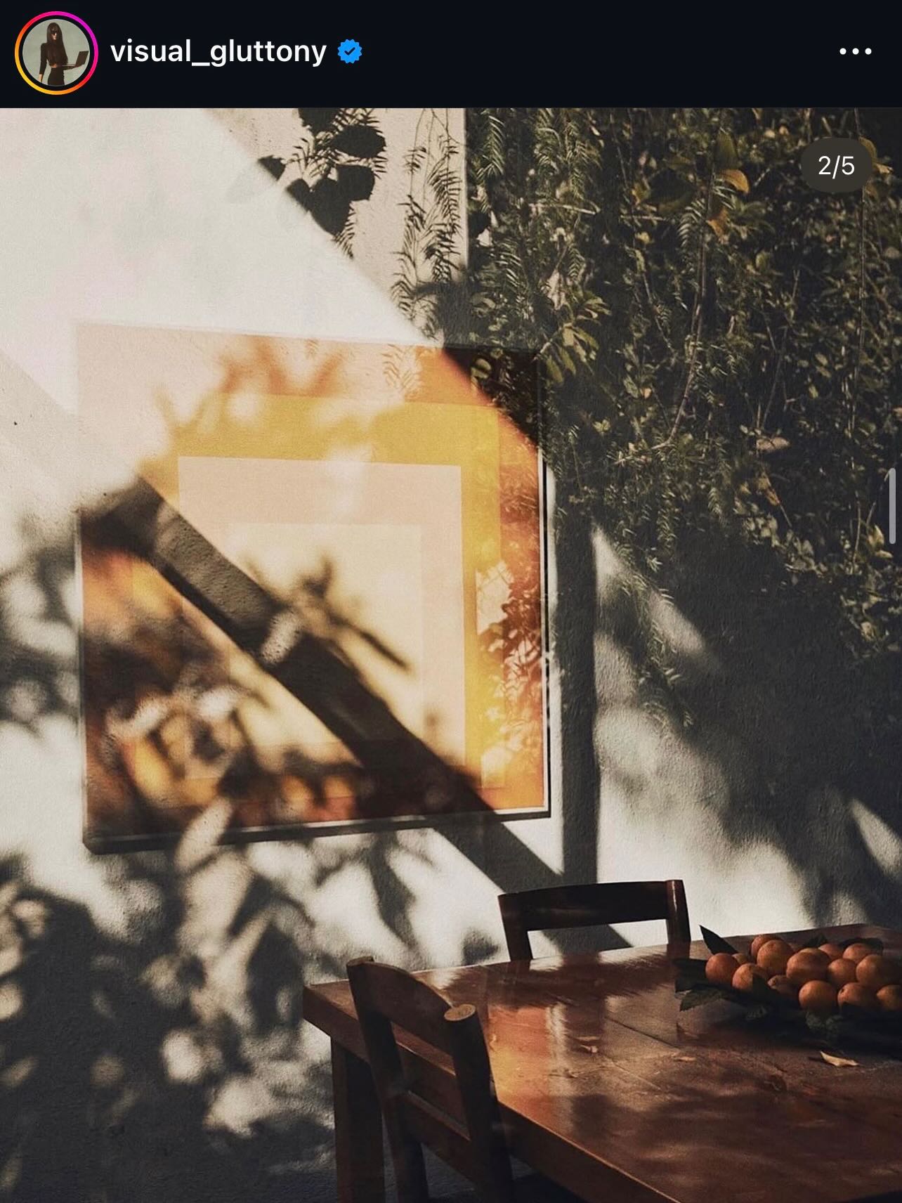 Natural light = the ultimate design hack ✨
It opens up a space, brightens forgotten corners, and turns hallways into moments instead of pass-throughs. And let’s not forget the real magic: the way sunlight creates playful shadows that move and shift on your walls all day long.
When designing a home, don’t just think about furniture, think about where the light hits.
Sometimes, the best thing you can add to a space… is nothing at all.
#naturallight
#niksenmoods