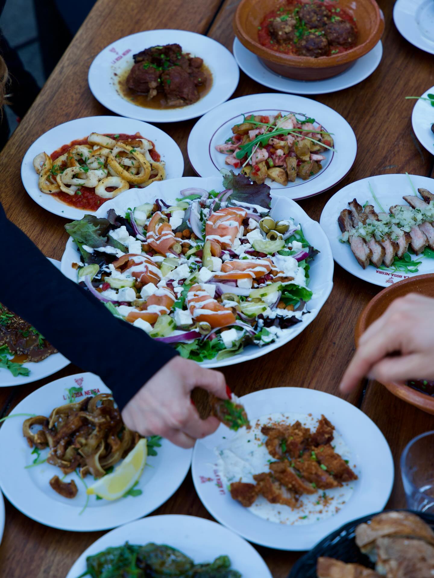 NOUVELLE CARTE 🍽️
Il est temps pour nous de changer de carte… alors réserve ta table et viens te régaler 🤤
On bringue dès le jeudi soir, tu sais ce qu’il te reste à faire 🙃
#restaurant #nouvellecarte #food #foodie #instafood toulouse