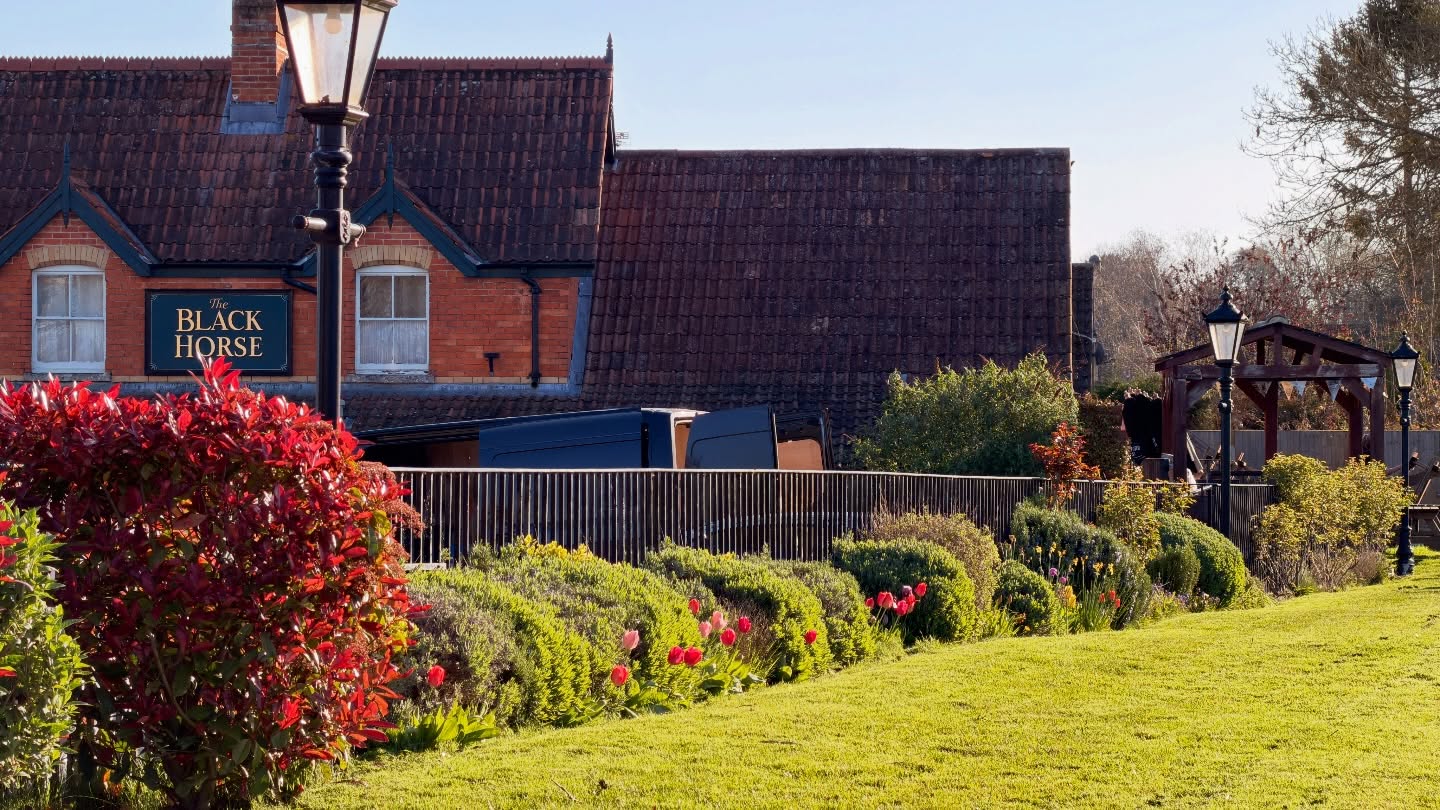 Beautiful day in the sun this Thursday ☀️🌿 (just in time for Easter weekend! 🐣🍫)
It was lawn day for us — out attending our commercial contracts and carrying out full spring cuts with strimming to match ✂️🌱 After a long, wet winter, it’s the perfect time to start bringing those lawns back down and getting them looking sharp, neat, and well-maintained 👌
We’ve now started lowering the mower height gradually to encourage thicker, healthier growth and that crisp striped finish everyone loves 💪🌿
One of today’s standout spots was working at The Black Horse in Devizes — an amazing location right by the canal and locks 🚤🌳 The views there are unreal, especially in this weather… definitely the perfect place to stop for a bank holiday drink 🍺☀️
Lawns are waking up now — if yours needs cutting, tidying, or bringing back to life, we’ve got you covered 🙌
Get in touch today 👇
M.J.B Group Ltd
Tree & Garden
📱 01225 - 941139
📧 info@mjbgroup.co.uk
💻 www.mjbgroup.co.uk
#lawncare #grasscutting #landscapinguk #gardenmaintenance #springgarde