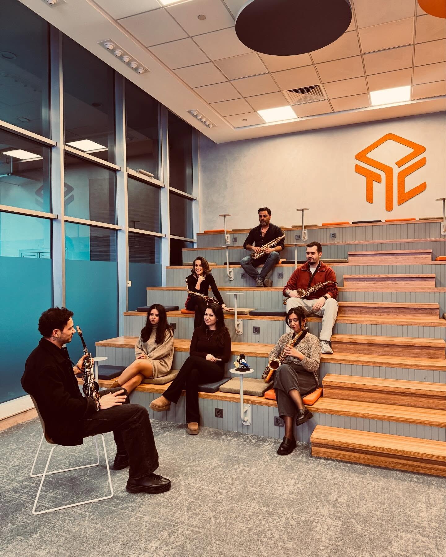 Saksafon grup derslerimiz başladı!
Birlikte çal, birlikte geliş.
Yeni bir hobi, yeni insanlar, aynı ritim 🎷
Grup derslerine katılmak için DM 📩