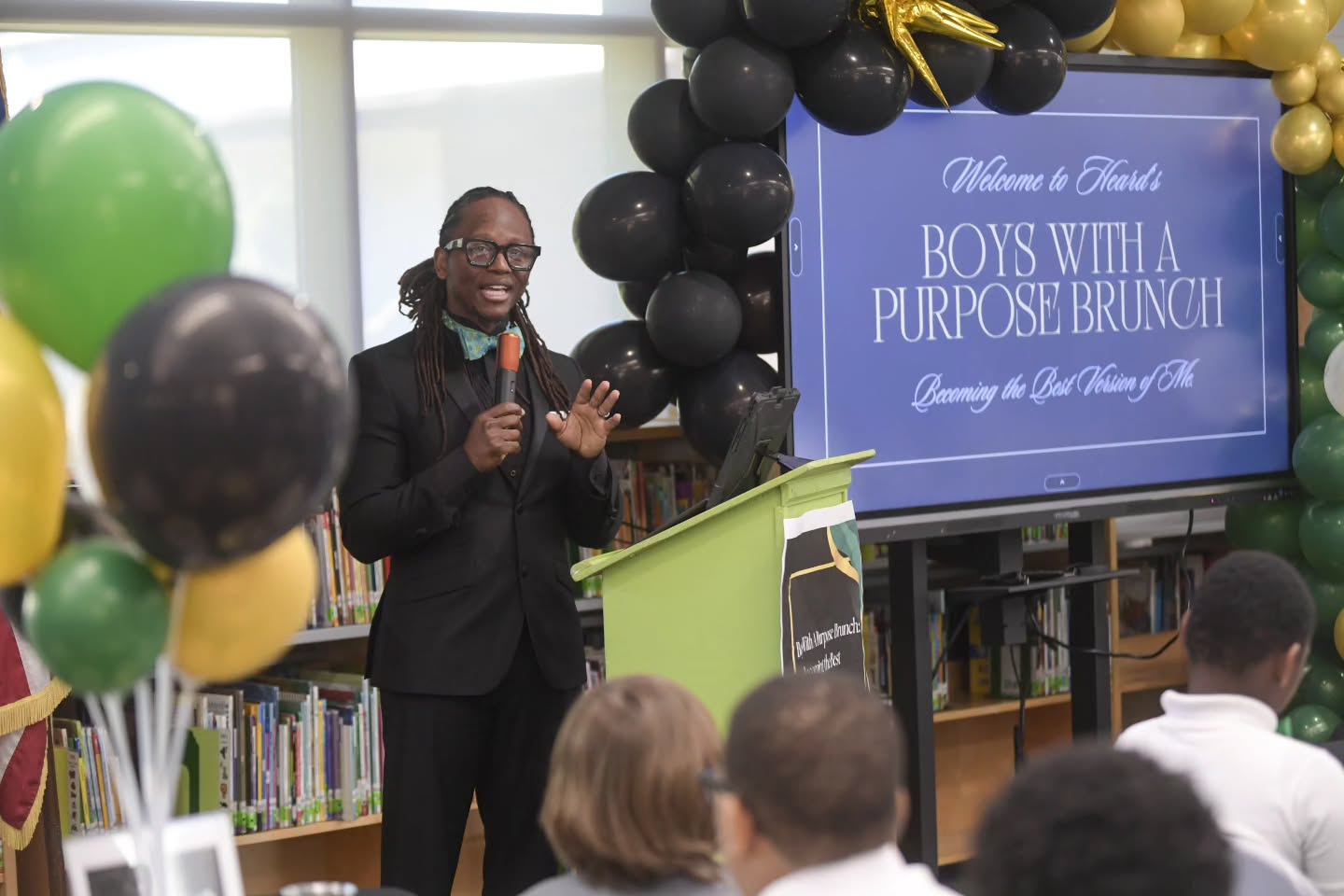 I received a request to be one of 6 guest speakers for the 1st Annual "Boys with a Purpose Brunch" hosted at V.L. Heard Elementary School by its 1 of 1 Educational Professionals. What an honor and privilege to be asked to contribute to such precocious and impressionable minds. These young boys are great for the future - Go Scholars, Go Gators! #Speaker #FullSteamAhead #BeamWithSteam #LiveBetterNow #Psychotherapist MentalHealth TheTherapistYouKnow
