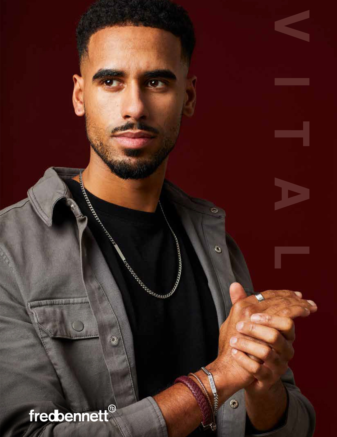 Vital by Fred Bennett blends modern masculinity with purposeful design, featuring polished metals, tactile textures and striking red jasper in bold, considered pieces.
SMALLER FIT collection now also available offering distinct designs crafted in a smaller size; a cohesive collection with the same edge ⚡
#prhjewellery #fredbennett #mensjewellery #masculinestyle