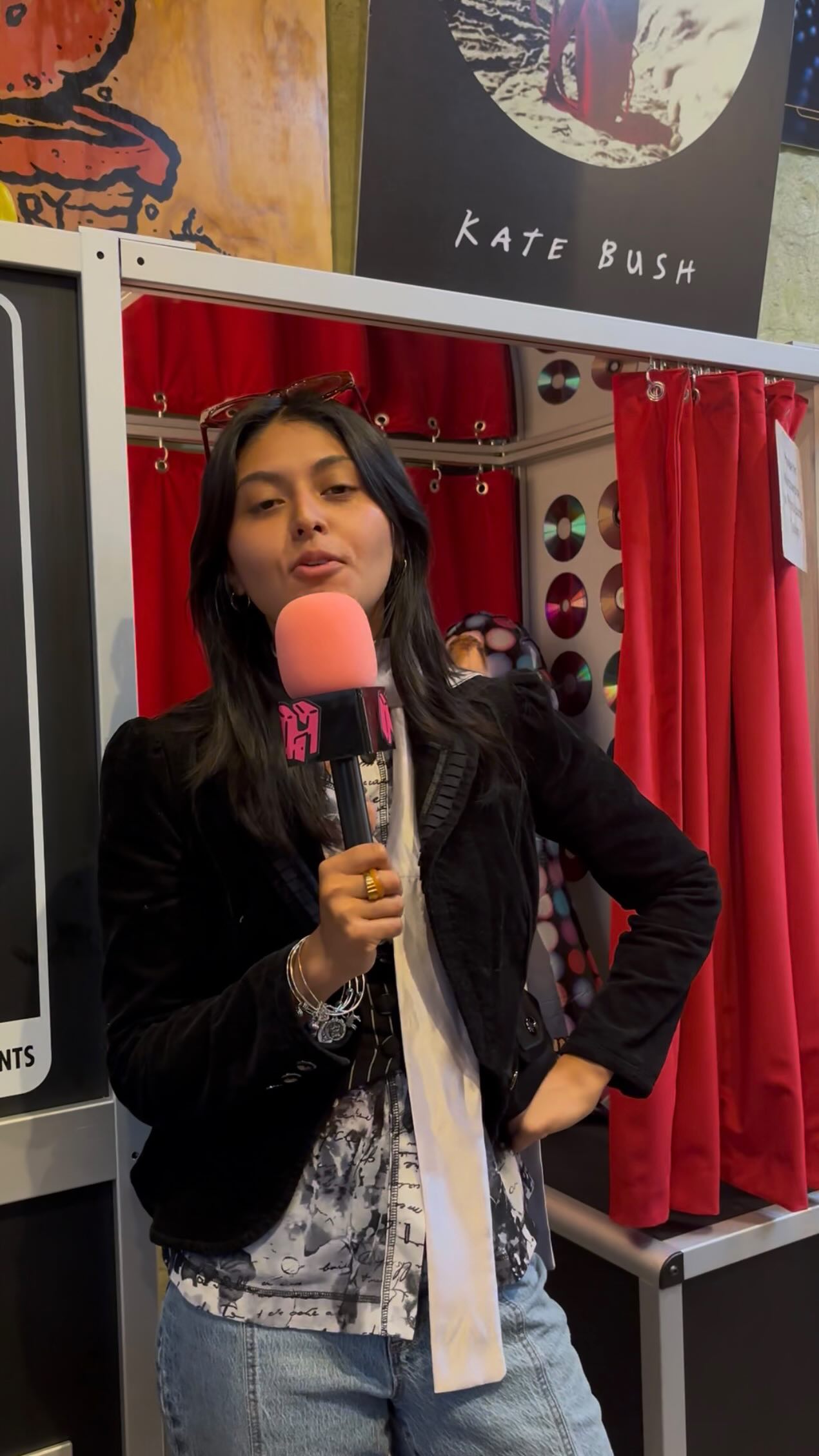 20 years of Hannah Montana are you kidding me 😭 Kapoorhouse correspondent Nancy(@gucc1.errez) went to @criminalrecords and found out just how strong the Hannah Montana fandom still is. ✨ 💖
#HannahMontana #MileyCyrus #BestofBothWorlds #hannahmontana20thanniversary #parody