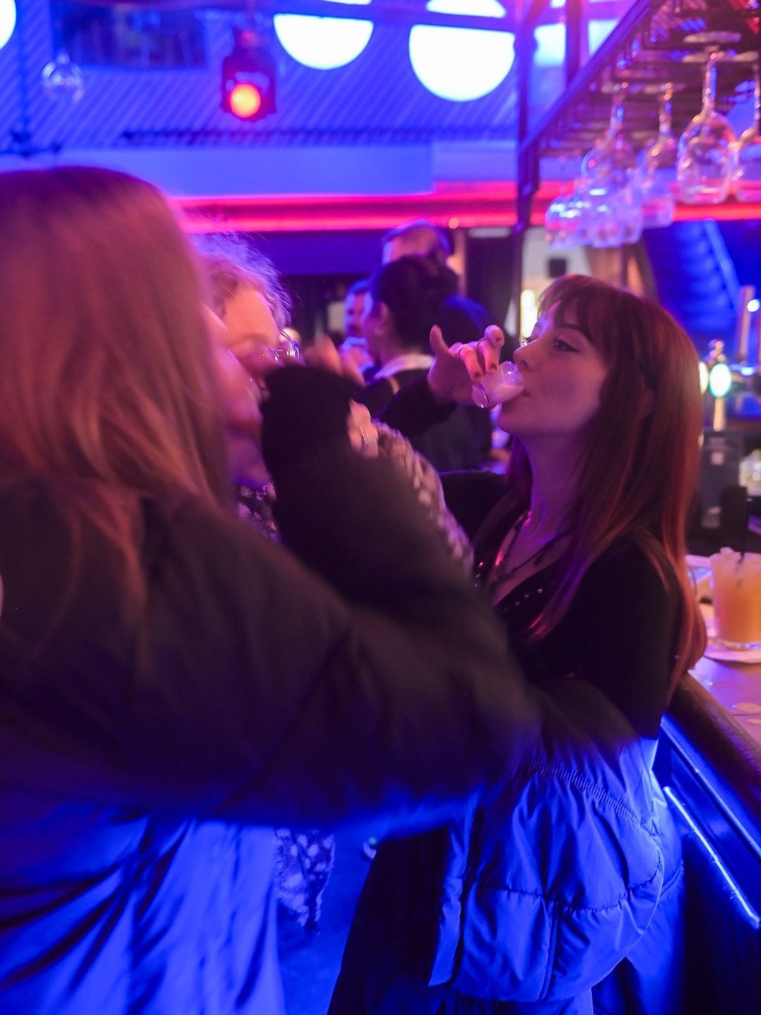 Keeping it as it should be… we’re open ‘til late at Hank’s this Easter weekend. 🐣🥃
Friday & Saturday: 8PM to 3AM
Sunday & Monday: 10PM to 3AM
#hanks #easterweekend #oxfordbar #oxfordnightlife #genzvibes