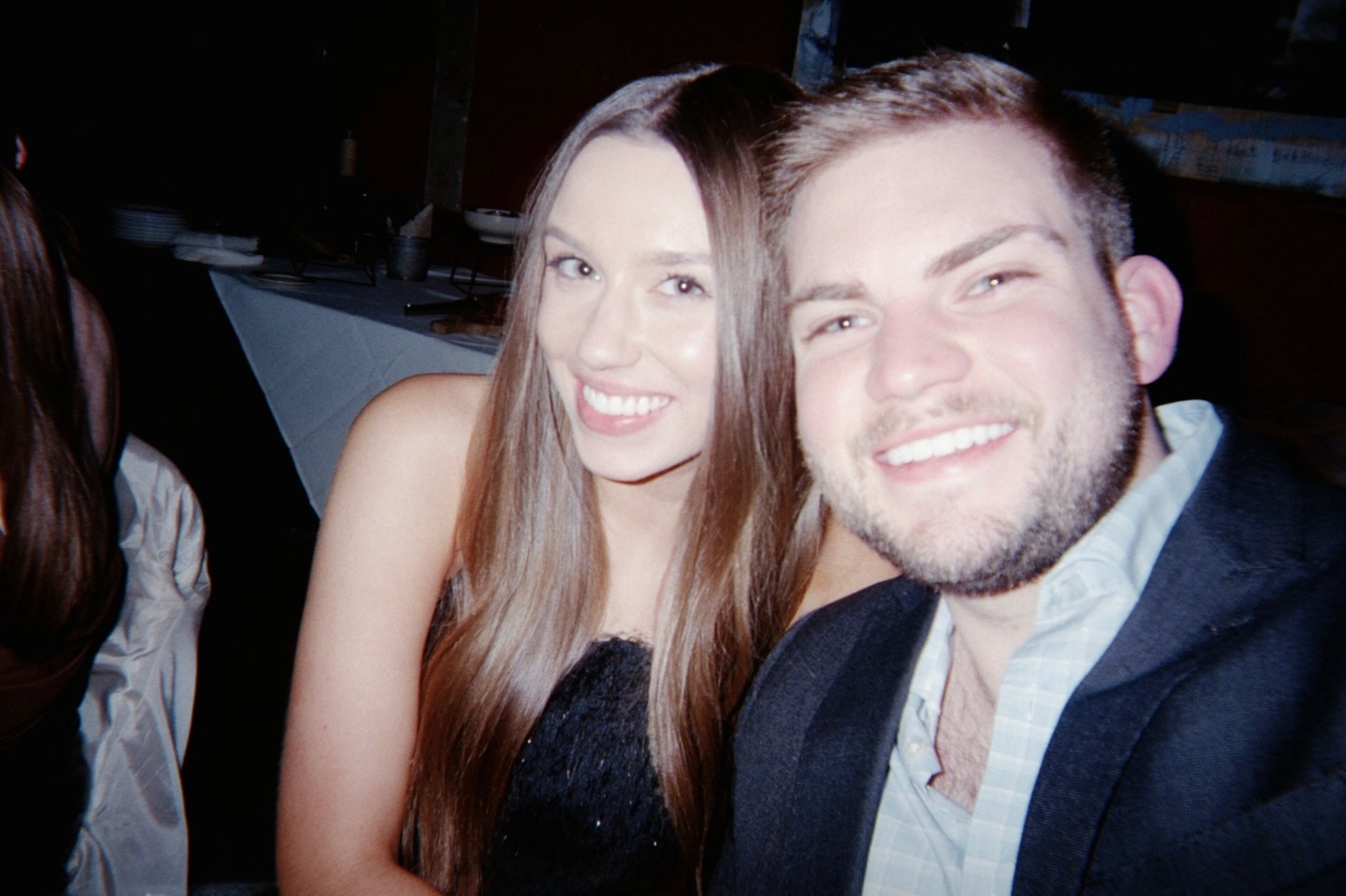 jump scare with every swipe 🥂