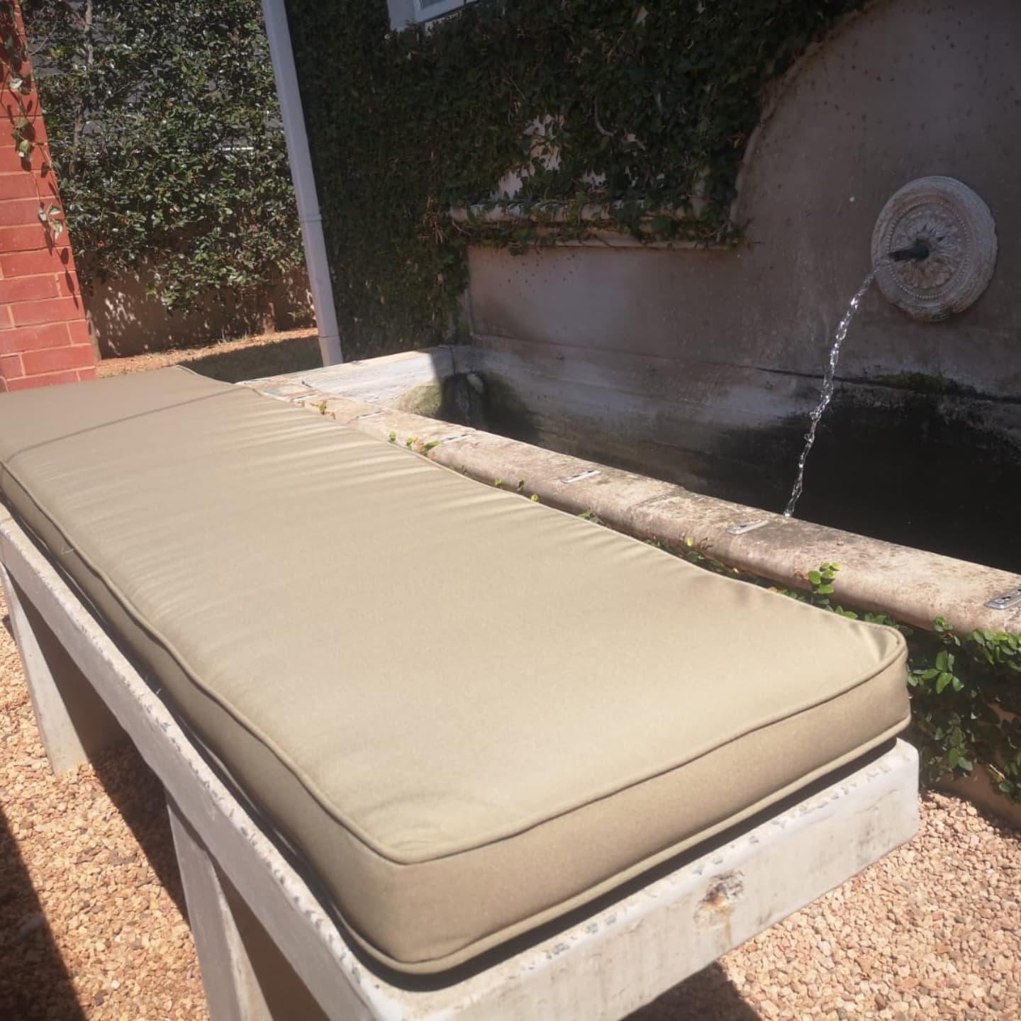 Need outdoor cushions? Look no further, Inake has you covered.
We have a wide range of fabric and foam options to choose from
#outdoorcushions #patiodecor #waterresistant #outdoordesign