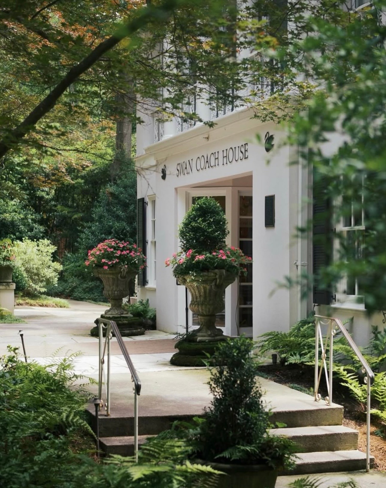 Spring is in full bloom at Swan Coach House, and there’s no better time to plan your celebration. From intimate gatherings to grand events, our timeless venue brings effortless elegance to every occasion.
Book your evening event in June, July, or August and enjoy 50% off room rentals! Visit the link in our bio to learn more and reserve your date.