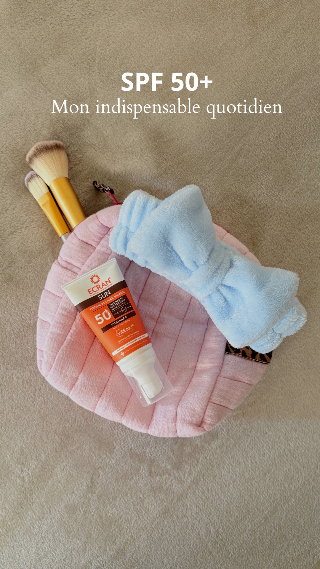 Votre crème solaire ECRAN® est votre meilleur ami ! Gardez-la près de vous au quotidien et votre peau vous remerciera !
#protectionuv #spf50+ #soinsvisage #preventionsolaire #peausaine #skincare #cremesolaireECRAN