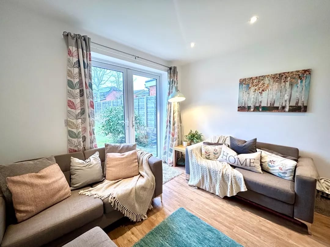 Long weekend = maximum Snug mode activated 💤