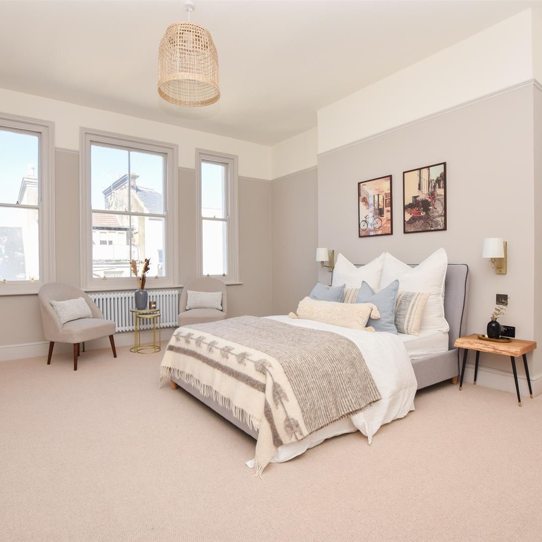 From one of our recently completed projects, the light filled master bedroom. #masterbedroom #vincedevelopments #stleonardsonsea #stleonards #property #propertydevelopment #bedroom