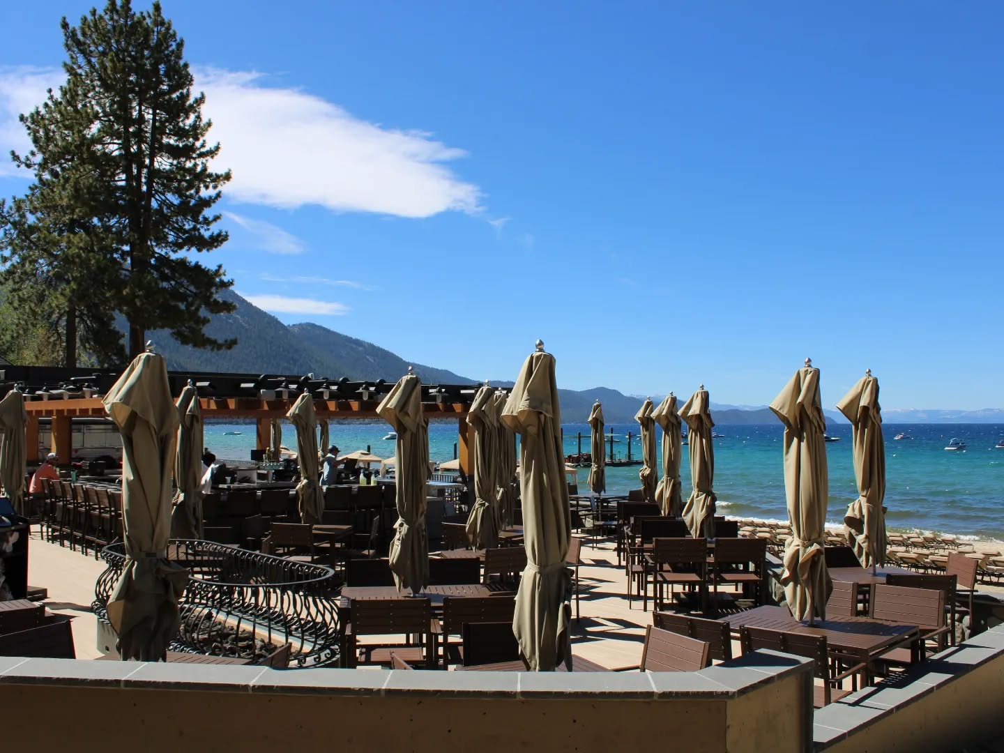 We recently completed this full-service outdoor kitchen and bar for Hyatt Lake Tahoe in time for summer. Go check it out and grab yourself some food straight off the grill and an ice cold drink!
.
.
.
.
#generalcontractor #southlaketahoe #laketahoe #inclinevillage #hyattlaketahoe #sierracon #lakefront