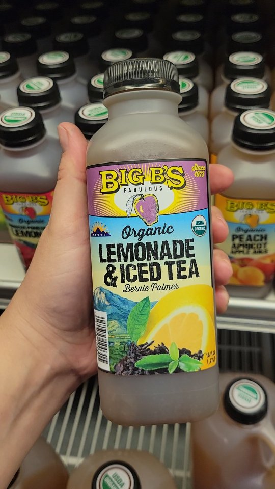 It's a great day for a refreshing Big B's Lemonade & Ice Tea! That perfect afternoon pick-me-up! 🍋