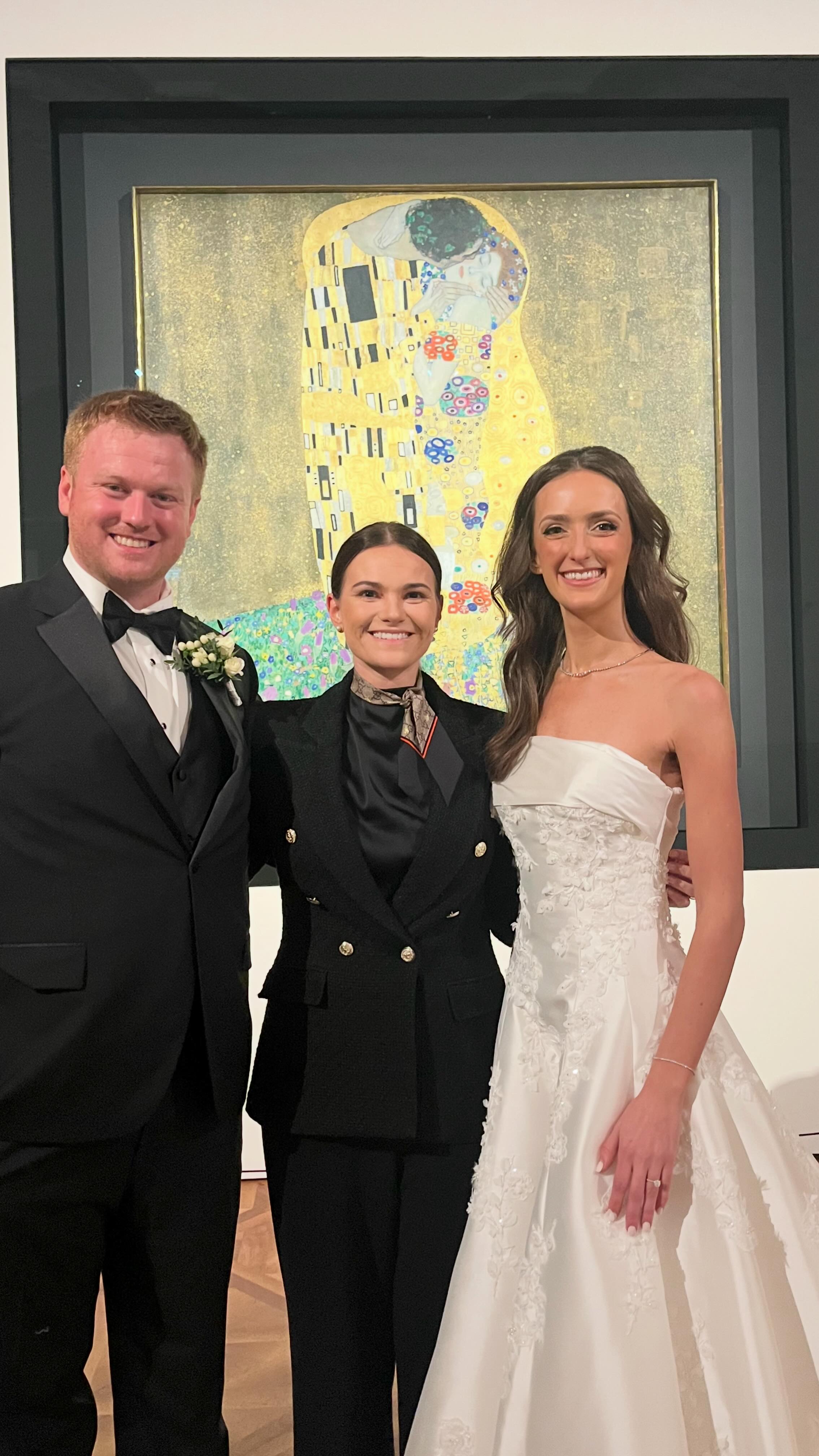 Ein Tag voller Perfektion hinter den Kulissen einer exklusiven Hochzeitsplanung. Es war mir eine Freude, dieses besondere Event für 100 internationale Gäste begleiten zu dürfen.
Von der präzisen Koordination bis hin zu den stillen, luxuriösen Momenten im Herzen Wiens.
#LuxuryWeddingPlanner #DestinationWedding #BelvedereVienna #HighEndEvents #ViennaWedding