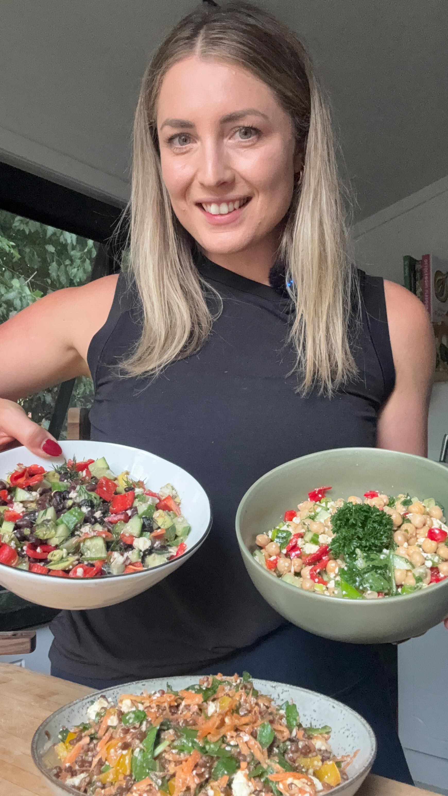 Okay so this is not a short form video , by hey longer videos are better for your brain health and I’ve made this to help educate you on fibre 👏🏽🫛
If you want :
Better energy
Improved digestion
More stable blood sugar
Feeling fuller for longer
Help with weight loss
Often it starts with supporting your gut.
These fibre-rich salads help increase plant diversity and support your microbiome in a simple and sustainable way.
Comment Fibre Boost below and I will send you the guide.
#guthealthforwomen #balancedmeals #fibrefoods #nutritioncoach #healthylifestyle womensnutrition