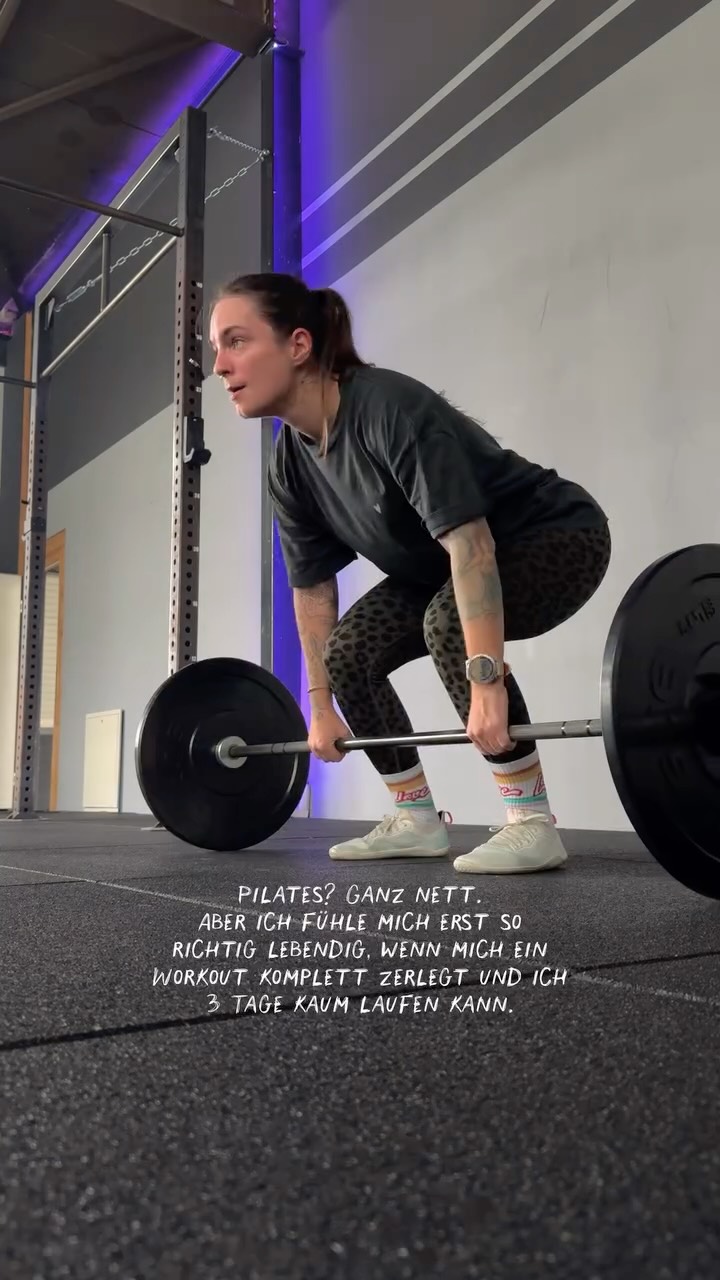 Sorry, not sorry 😅
Nervensystem, Regeneration & Co. sind mir mega wichtig - aber genauso liebe ich es, aus der Komfortzone rauszuballern, mich selbst zu challengen und ans Limit zu pushen 💪🔥
Manchmal ist genau dieses „Alles geben“ mein Weg, mich lebendig zu fühlen.
Kommentier mit 🔥, wenn du das fühlst!