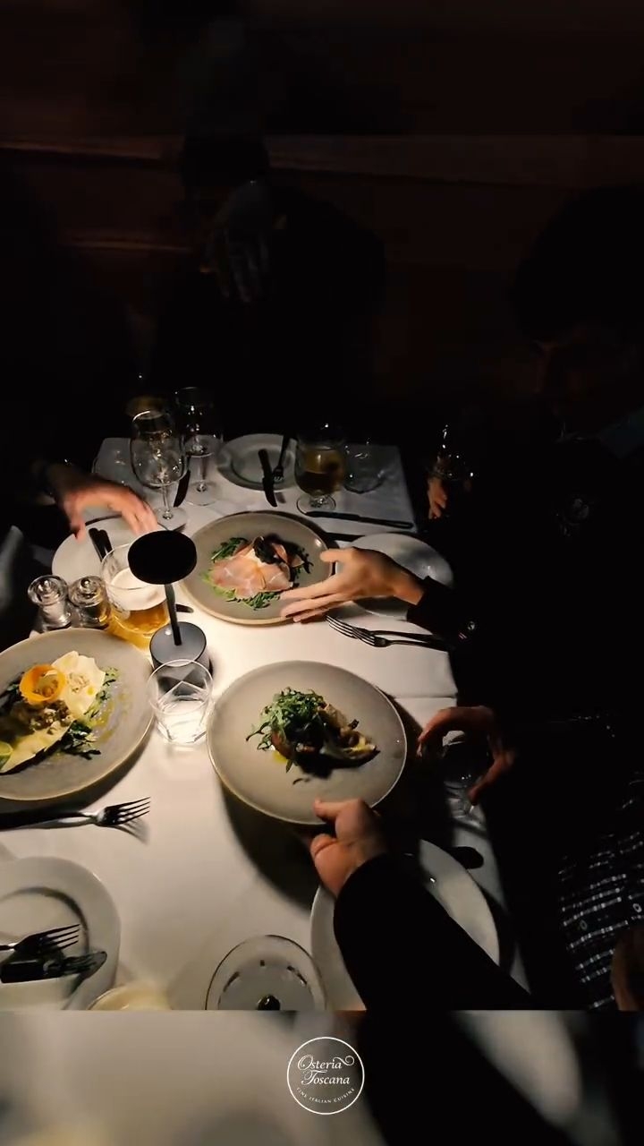 POV: food, wine, and no bad decisions.
#italianclapham