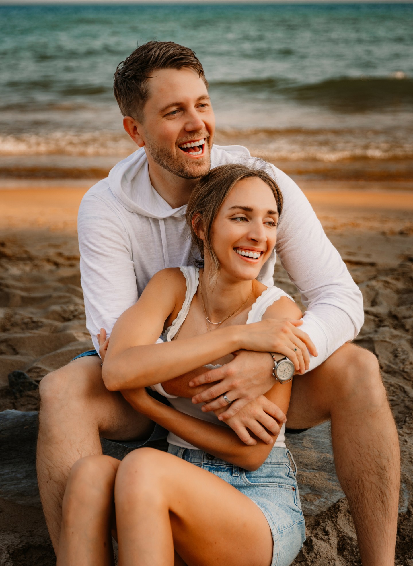 You’re not awkward — you’re just not used to being seen. ✨ Learn simple ways to feel natural and confident in photos and start enjoying the camera. Link in Bio #PhotographyTips #Confidence #Portraits #BeYourself