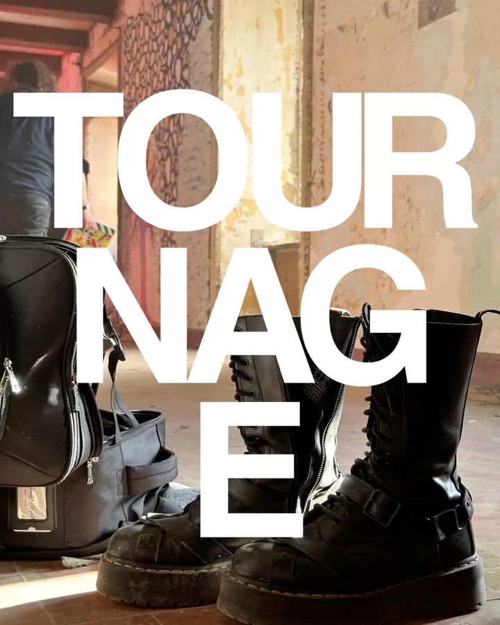 TOURNAGE AU MM - Le 4 mars dernier, nous avons eu le plaisir d’accueillir les équipes de France 3 et le groupe Mask Ha Gazh pour l’enregistrement de l’émission Bali Breizh, présentée par Goulwena an Henaff et Thelo Mell.
Rendez-vous le 10 mai sur France 3 Bretagne pour découvrir cette émission avec deux clips de morceaux inédits.
Revenez quand vous voulez 🌈
@maskhagazh_
@casoarmusique
@luclesquer
@tofgx
#LaounMerrer
@thelomell @avel_corre
@france3bretagne
@icibreizhizel_officiel
@laroutedespingouins
#mmprojet #residencedartistes #finistère