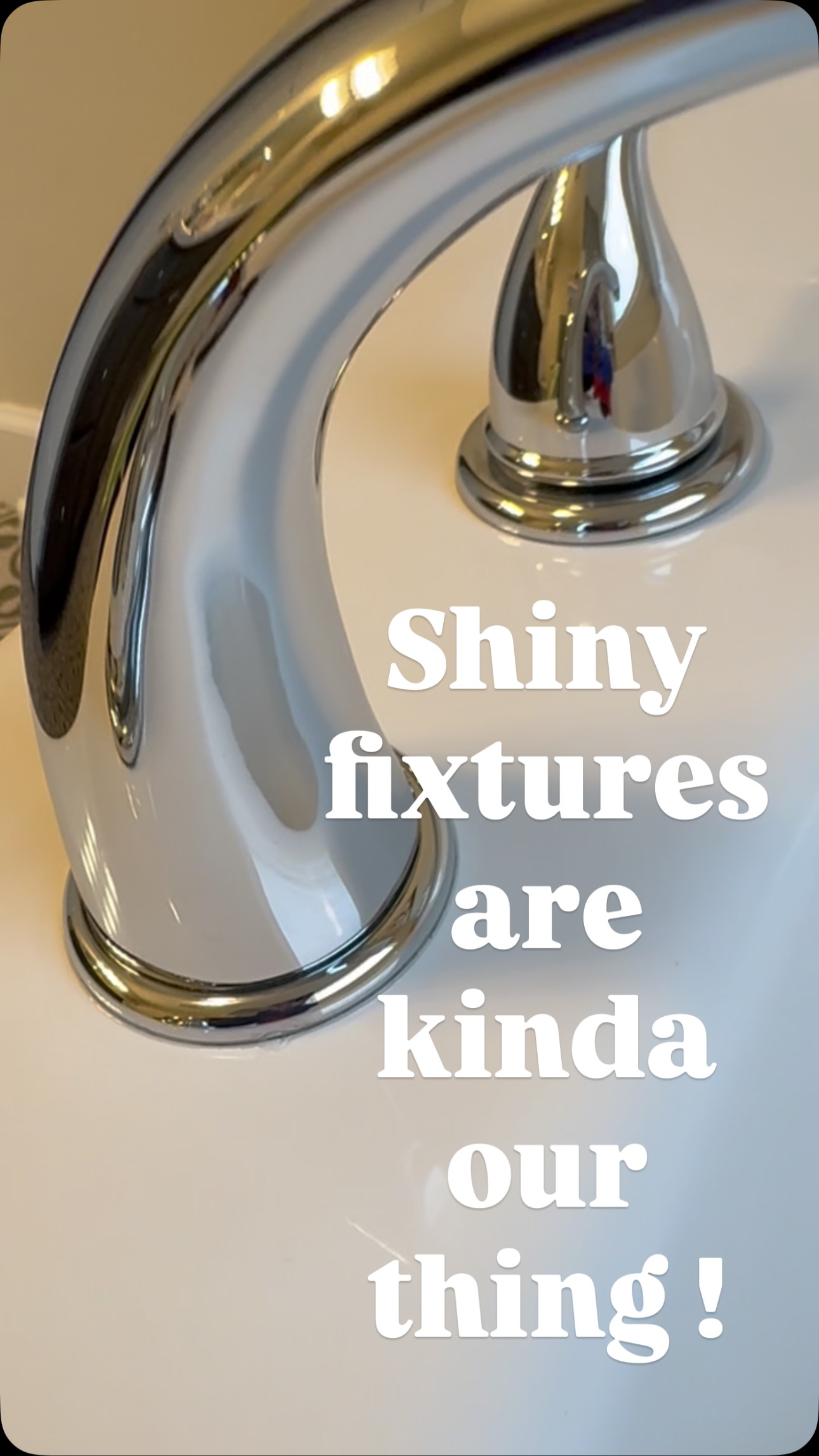 Who doesn’t love walking into a clean bathroom with a faucet that shines?! It’s kinda what we love to do!!
#clean #cleaningservice #polandohio