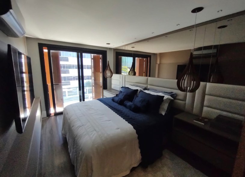 Um ambiente planejado,
milimetricamente para oferecer tudo
que a cliente necessitava! Muita sofisticação e aconchego em uma imagem!
#designerdeinteriores #moveisobmedida
#marcenariacriativa #pequenosambientes #sofisticação #moveis