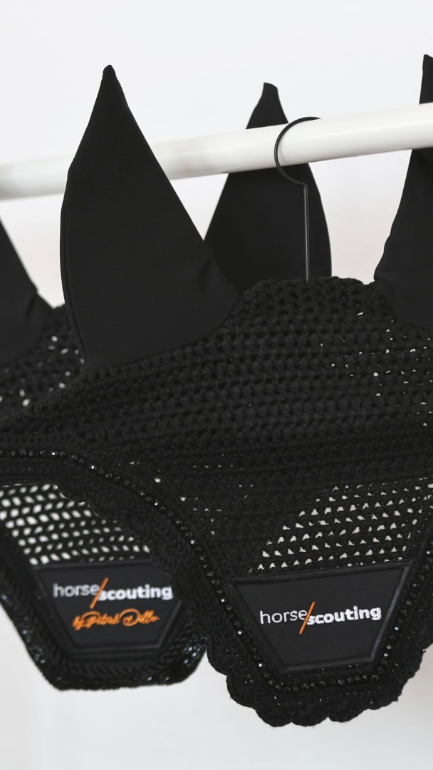 personalised pieces just hit different ✨
make it yours 🖤
#KLEAheart #personalised #equestrianstyle #horsegirl #horseaccessories