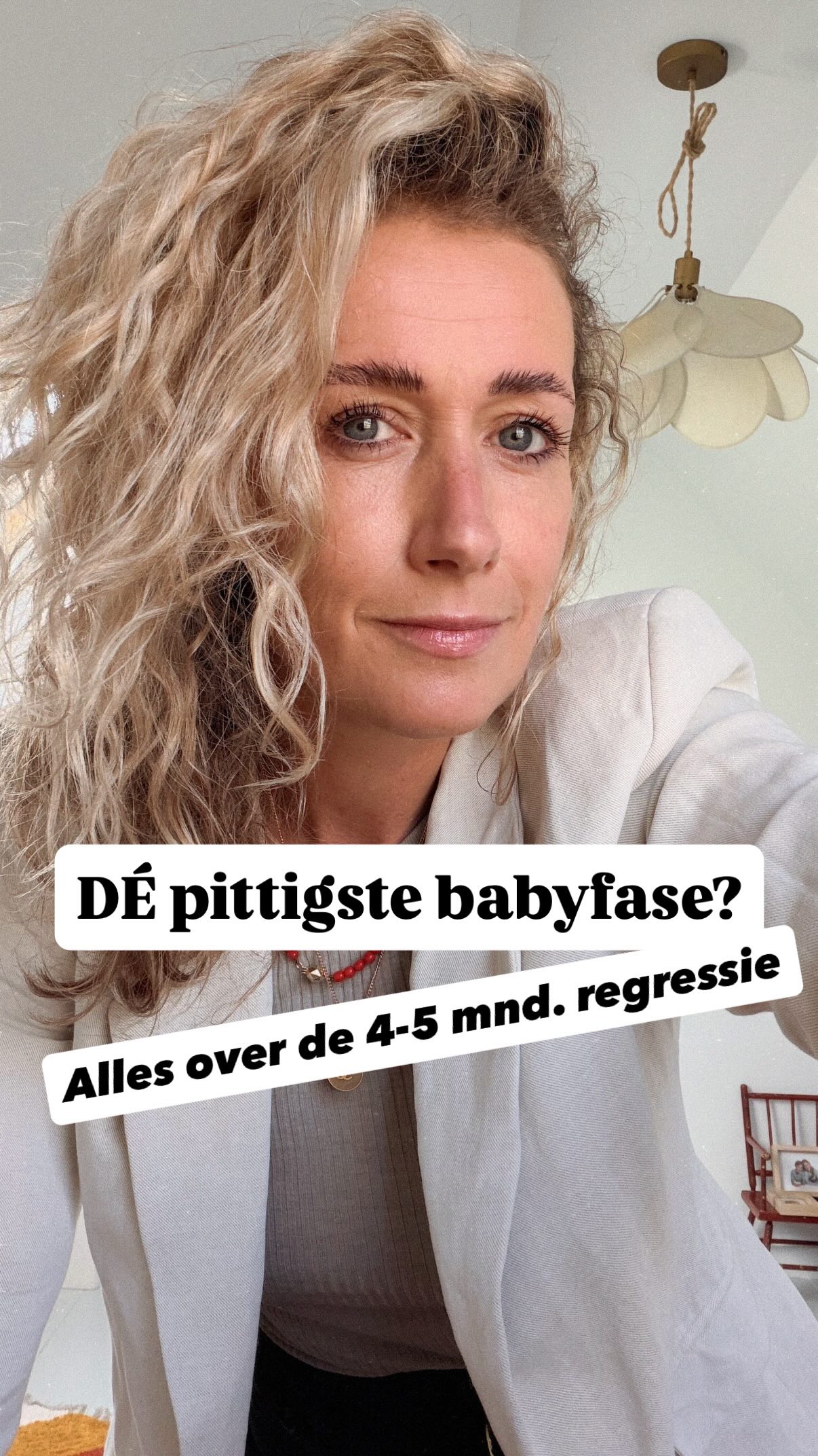 🔥Dé pittigste babyfase?
Onlangs vroegen we jullie welke babyfase het pittigst is op het gebied van slapen.
De periodes ten tijde van slaapregressies ( 8-9, 14-15 en 18 en 30 mnd.) werden veel genoemd.
❗️Maar met stipt op nummer 1 staat de 4-5 mnd periode. En inderdaad ook dáár zit een slaapregressie. Maar waarom is juist deze periode zo pittig? Ik neem je mee in wat er allemaal in het leventje van jouw baby gebeurt in deze periode.
Zodat je begrijpt wat voor roerige periode dit is en je het slapen wat beter kan verklaren.
Met uiteraard tips! En onze wakkertijdenhulpgids kan je natuurlijk als beste helpen in deze fase.❤️
Hoe heb jij die 4-5 maanden periode ervaren?
Liefs, ❤️ Marijke & team
P.s. I.v.m. de lengte van de reel, moest ik het filmpje iets versnellen en praat ik relatief snel. Excuses ☺️