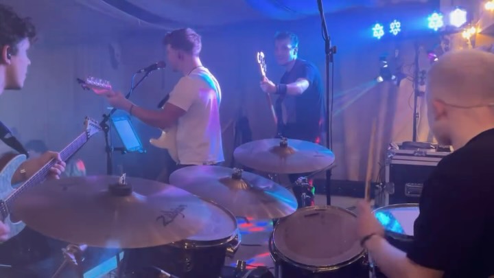 GIG ANNOUNCEMENT COMING FRIDAY!
Until Then Here’s a Live Video Of Our Latest Gig At @thebluesilopub 🎱♣️.
#instagram #newmusic #london #livemusic #fyp #folkestone #band #dealkent #dover