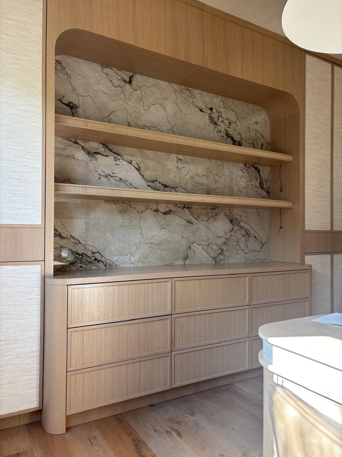 A space designed to think clearly in.
Calm, layered, and just enough detail to keep it interesting.
#homeofficeideas #wfhoffice #southfloridahomes