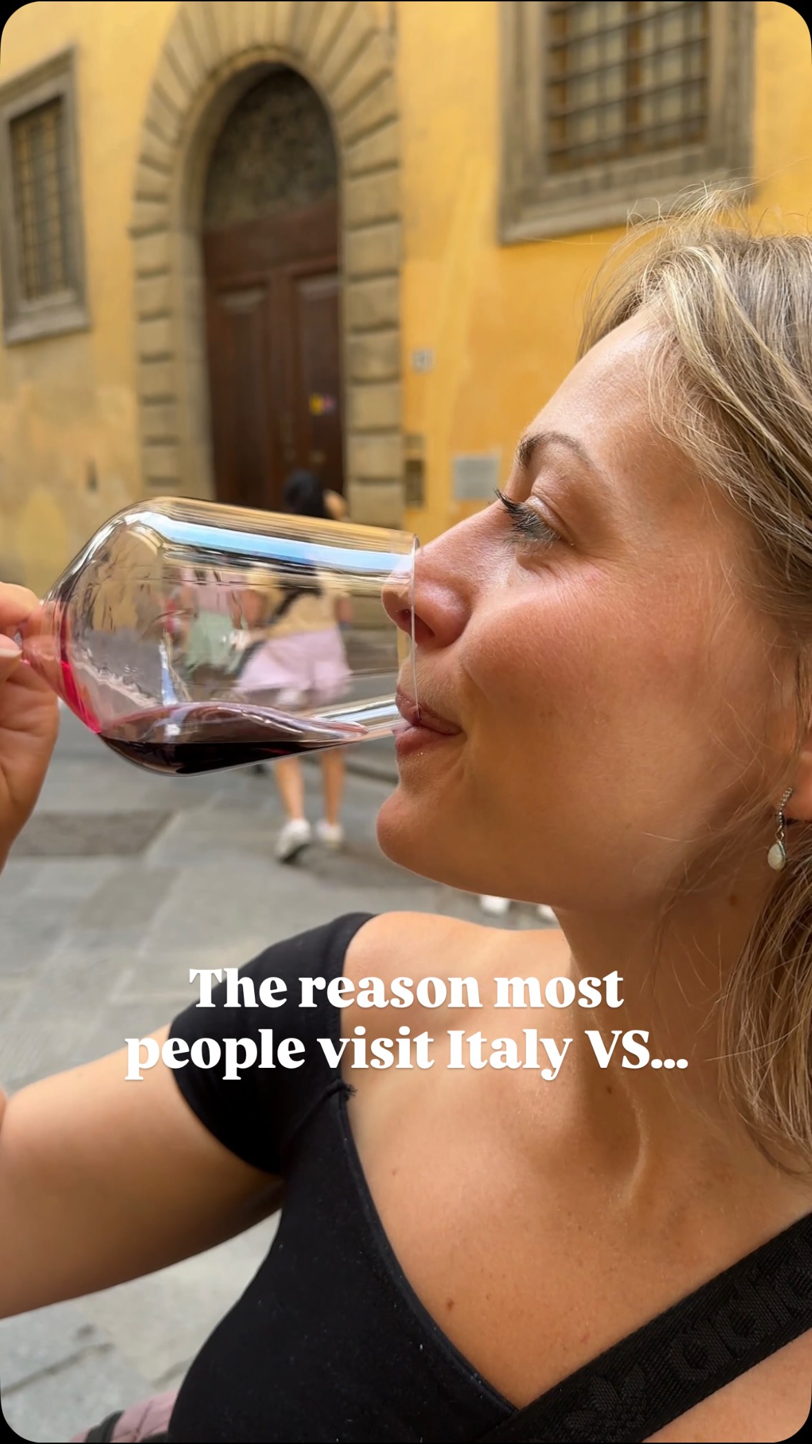 Travel built around cafes/cafe culture ☕️ 🥐
We don’t ALWAYS book our travels around cafes we want to visit, but it does end up that way most of the time!
Cafe culture in Italy is elite! You either take your espresso at the bar and are on your way OR sit outside for hours with a cappuccino!
Beware, if you order a cappuccino after noon you will be judged in Italy, but we’ve still don’t it many times. 🤣
What countries cafe culture is your favorite ?!