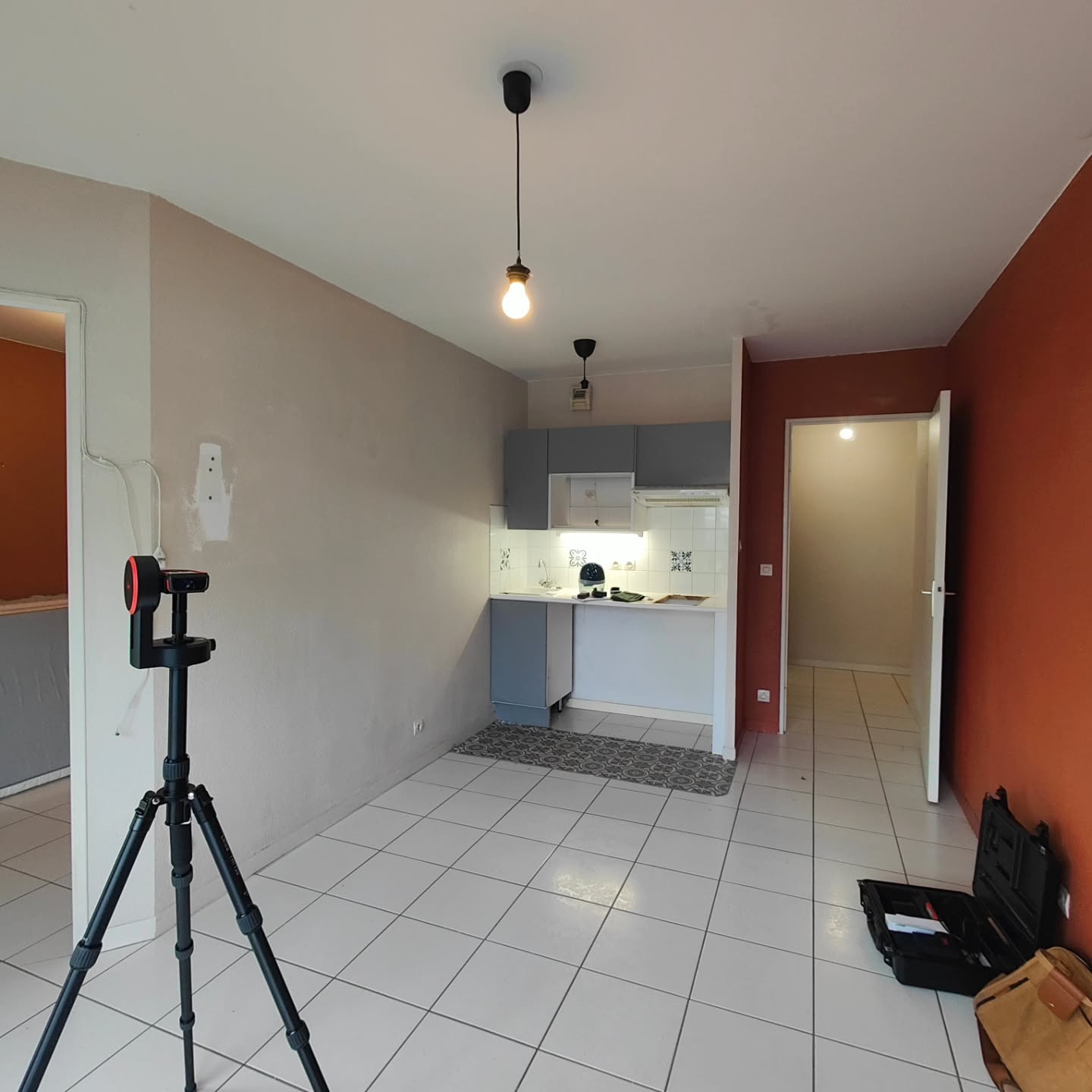 Étude terminée pour ce nouveau projet
2p à Houlgate de 30m2 à rénover entièrement.
Nouvelle implantation validée, choix des matériaux et des ambiances validées.
Préparation du chantier J-10 💃🏼😀😁.
Merci à mes clients pour leur confiance et de m'avoir donné carte blanche pour le choix du mobilier et accessoires en fonction d'un budget évidemment 😉.
Hâte de voir ce petit logement se transformer en cocoon.
#architecteinterieur #agencement #renovation #houlgate #designerinterior