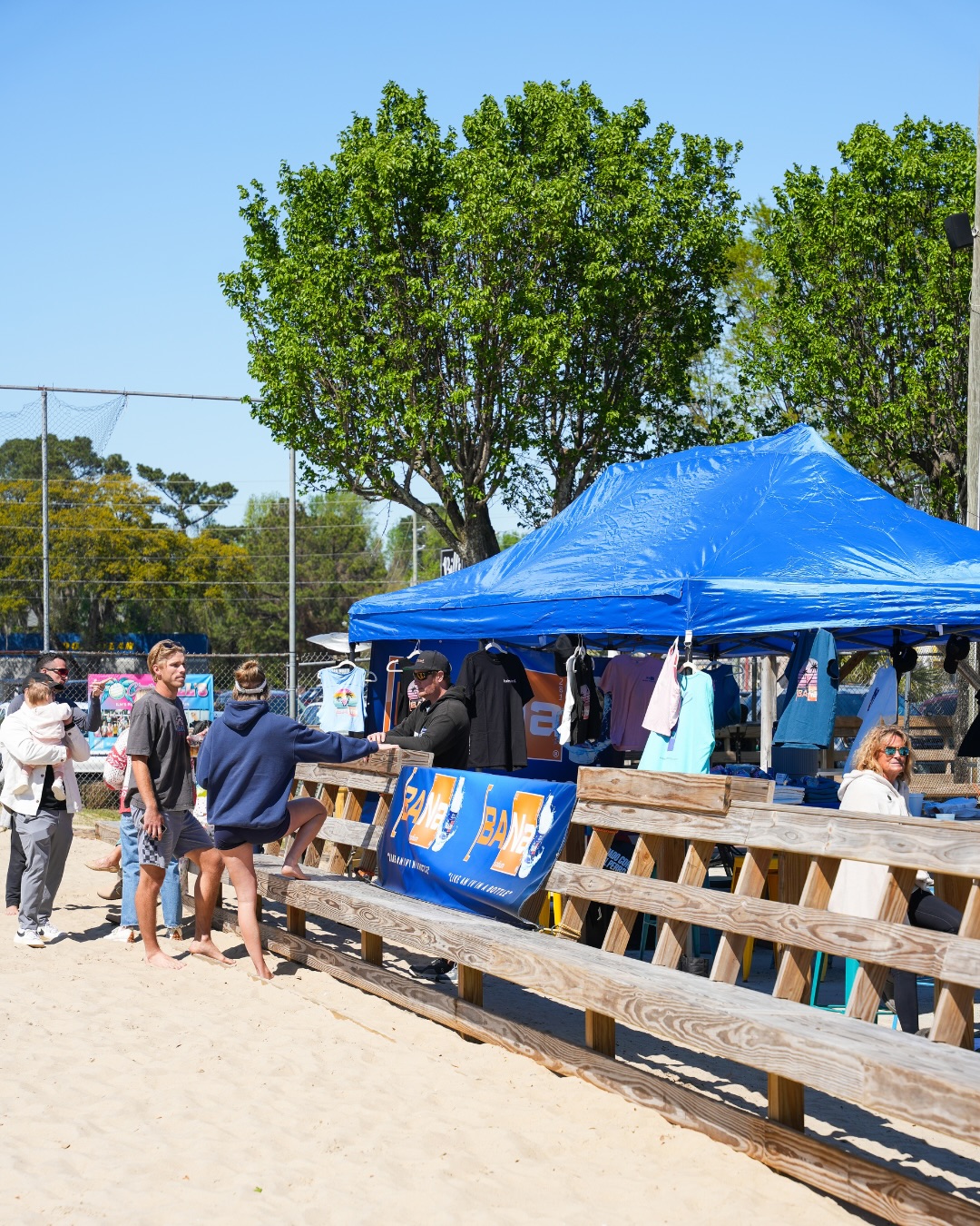 What a weekend for our 2nd Annual Surfaces Tournaments! 🏐🍻
We’re so grateful to everyone who came out to play, cheer, and hang out with us at @CaptnBills, @EastCoastVBA, and Flytrap Downs. Cheers to all of the teams who competed and the friends who showed up to support!
Special thanks to @BanaRehydrates for sponsoring the day and keeping us all hydrated. 💦
We’re already counting down the days until we do it all again. See you next year for our 3rd Annual Surfaces Tournaments! 🏐
#SeeYouAtBills #BillsBrewing #VolleyballTournament #WilmingtonNC #SurfacesEvent
