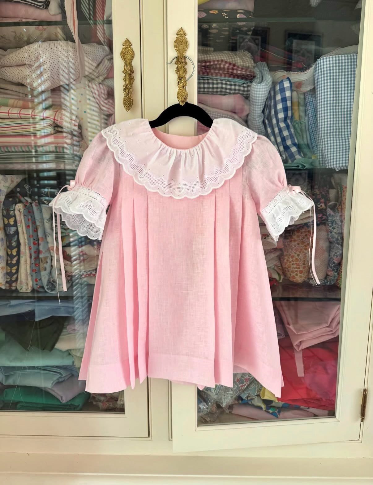 A Linen Lezette for Easter - PERFECTION! 🩷🪡
Don’t forget to tag us in your stories with all your Easter creations! We cannot wait to see them!
#ccpeaster #ccplezette #sewingforgirls