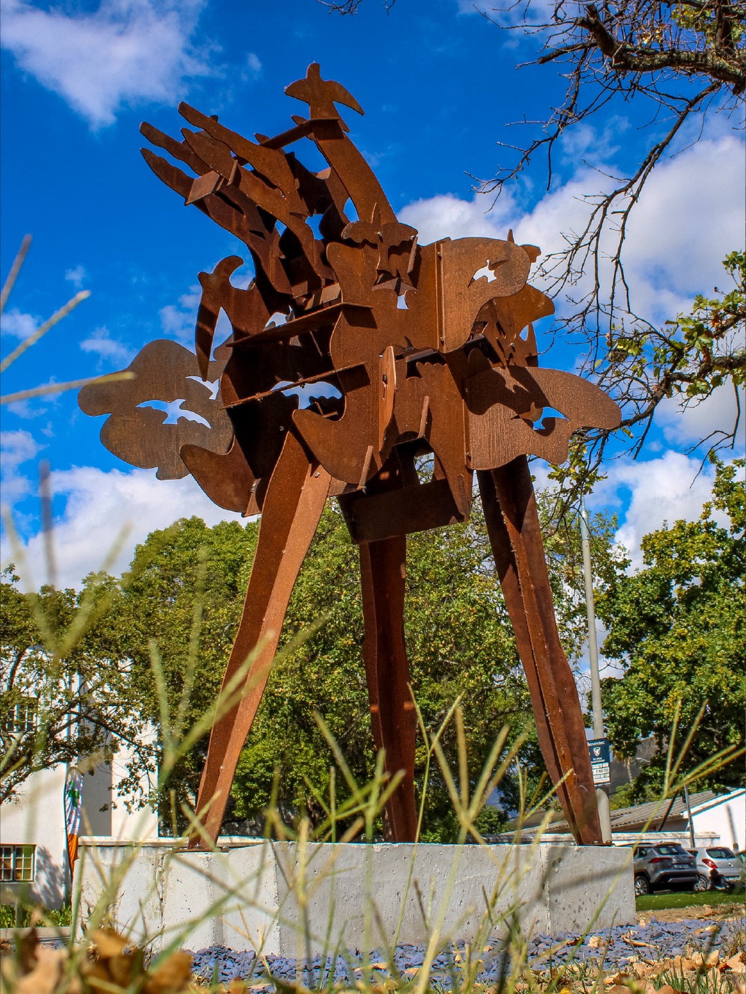 “THE TREES SPOKE TO ME SOFTLY OF THEIR DESIRE TO WALK” by Jess Bothma - @jessfromthearea
2026 | Steel | Traffic Island between Dorp Street & Piet Retief Street
This sculpture tries to imagine what the desires of a tree might be, with each impossible step it takes shaking loose a little bird, or morphing for a moment into an animal. The work speaks about fluidity and possibility, and how perhaps, before we can achieve the seemingly impossible, we have to imagine it.
Learn more → sost.co.za/artwork/the-trees-spoke-to-me
Dreamscapes - Form and space through curious eyes curated by Dr Mike Mavura @mikemavura_ | 26 February 2026 – 30 January 2027
Presented by the Stellenbosch Outdoor Sculpture Trust, @visitstellenbosch, and proud patron, Private Clients by Old Mutual.
#SOST #Dreamscapes #Stellenbosch #JessBothma #WealthCurated VisitStellenbosch