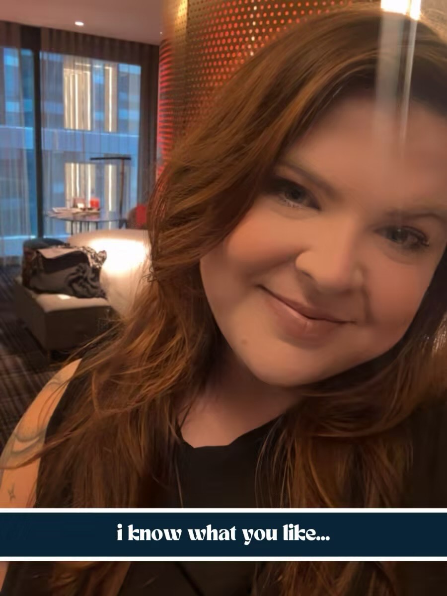 Obsessed with this trend so obviously I had to jump on after being tagged by the lovely @giannalucas_ 🫶
A pretty accurate snapshot of my entire personality, honestly: rainy grey days, Pepsi Max, my doggos, reading, writing, handwritten letters, Marvel movies, Formula 1, Mr D’s Cola, and spending an irresponsible amount of time in bookstores.
Which is to say… yes, I am exactly as predictable as I seem and no, I will not be changing 💅
What do you really like?
Tagging @ashleymarascowrites @blklinewrites and @itsreneeella to jump in next x