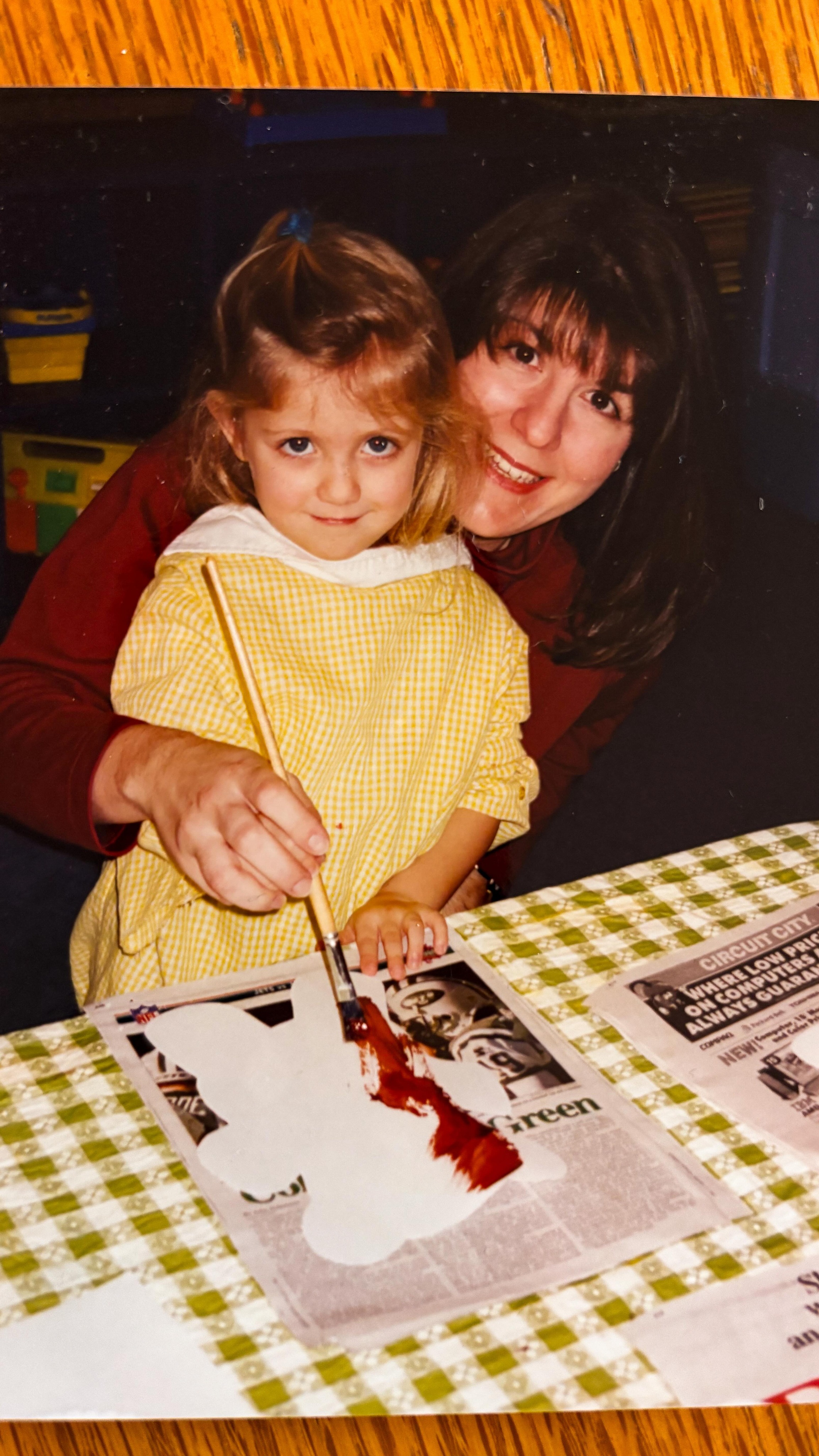 I’m another year older today and stressed as ever what else is new 😂 but my kindergarten self would be so psyched to know this is our life 🎨
•
Feeling very grateful thankful blessed ☀️
•
•
•
#windowpainting #windowartist #muralist #artbiz #smallbusinessowner
Long Island window artist | artist small business