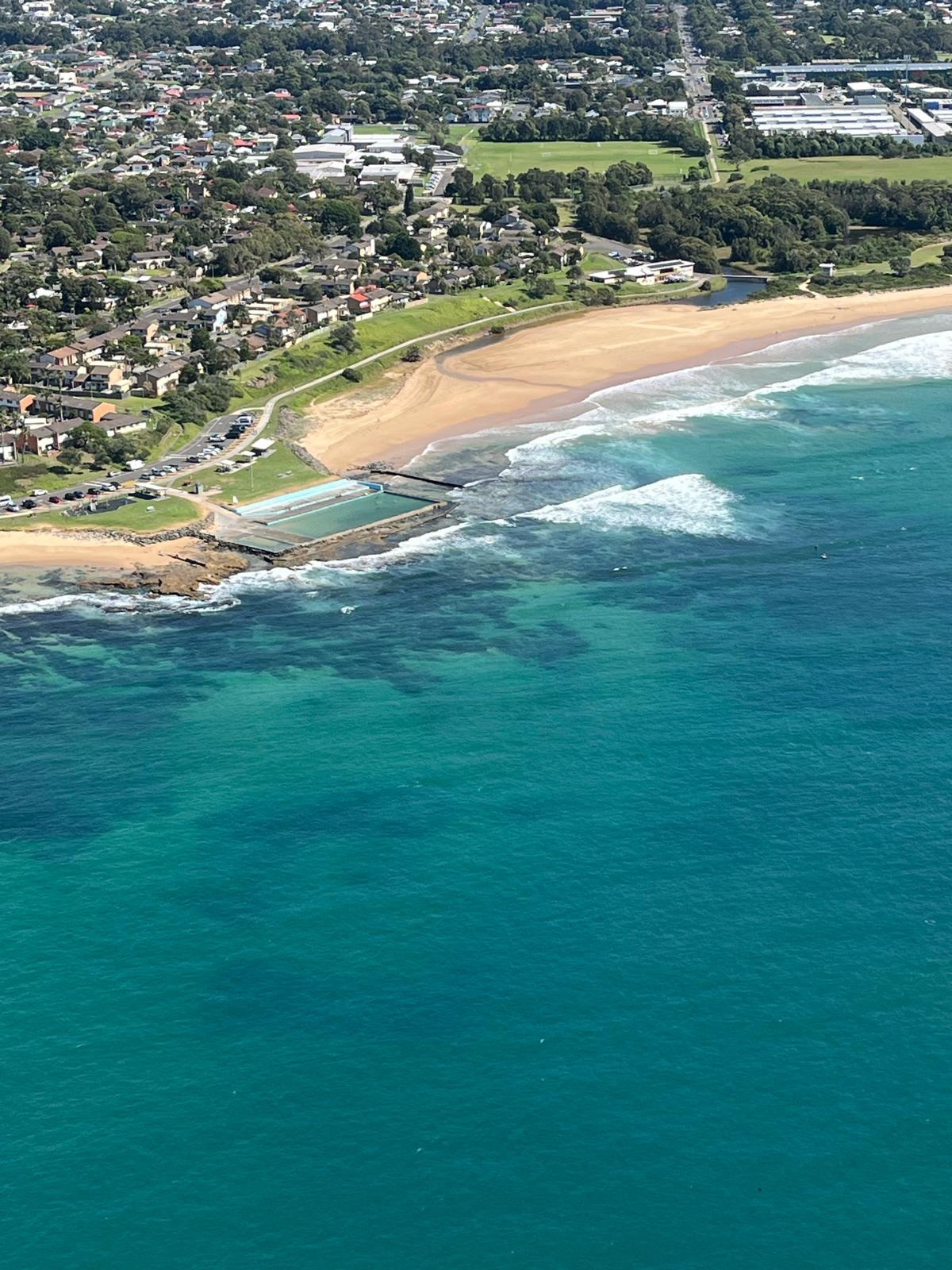 One of the best kept secrets on the East Coast since the 60âs. 1000âs have surfers have become lost in the escarpment searching for this elusive point break. Never anyone out and always 4ft with a light offshore breeze.
đ¸ Photo 1 @myoldknees
đ¸ Photo 2 @milnesd100