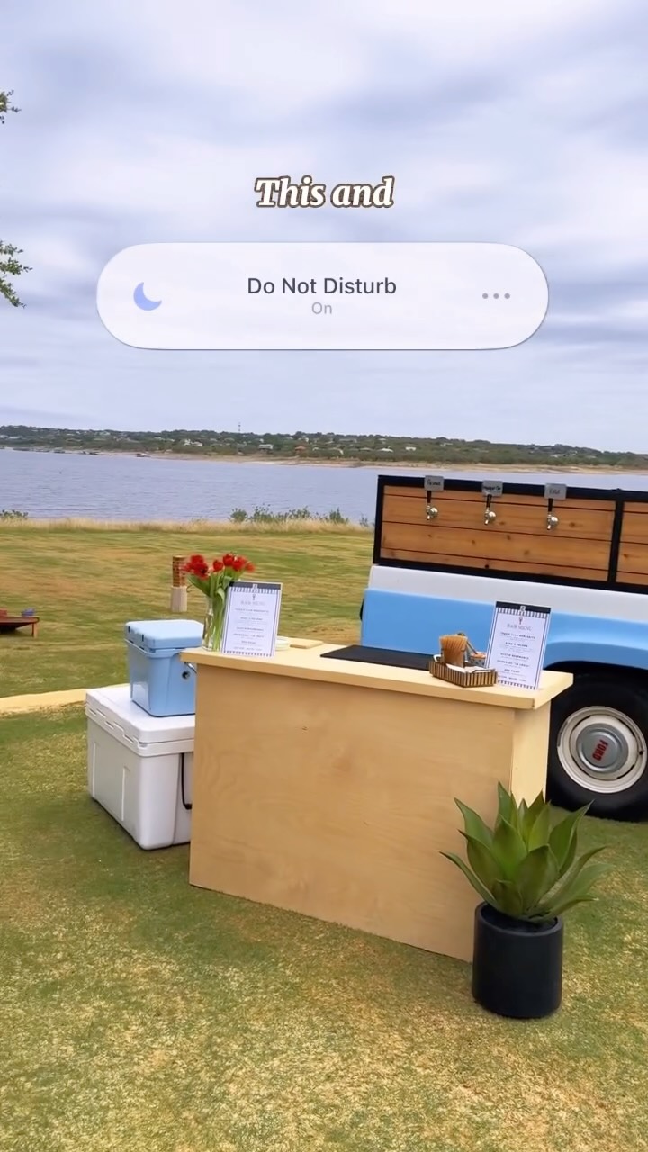 Notifications off, Cold drinks on.
📍Lake Travis
#atx #atxevents #mobilebar #taptruck #laketravis