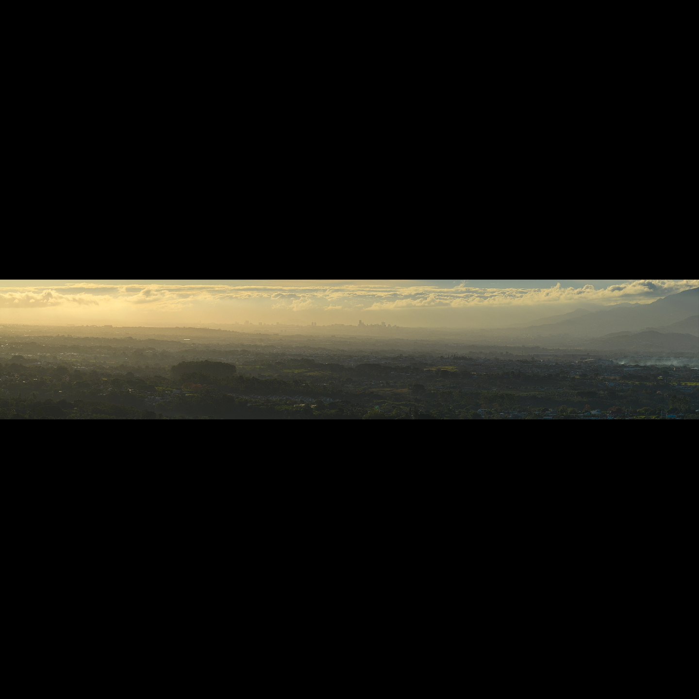 Una gloriosa mañana desde Poás de Alajuela 😍
Panorama compuesto, 20.000 x 4.000 px
.
#poás #volcanpoas #fotografiadepaisaje #landscape #landscapephotography #morning #sunrise #sunrisephotography #photography #nikonz #nikonshooter