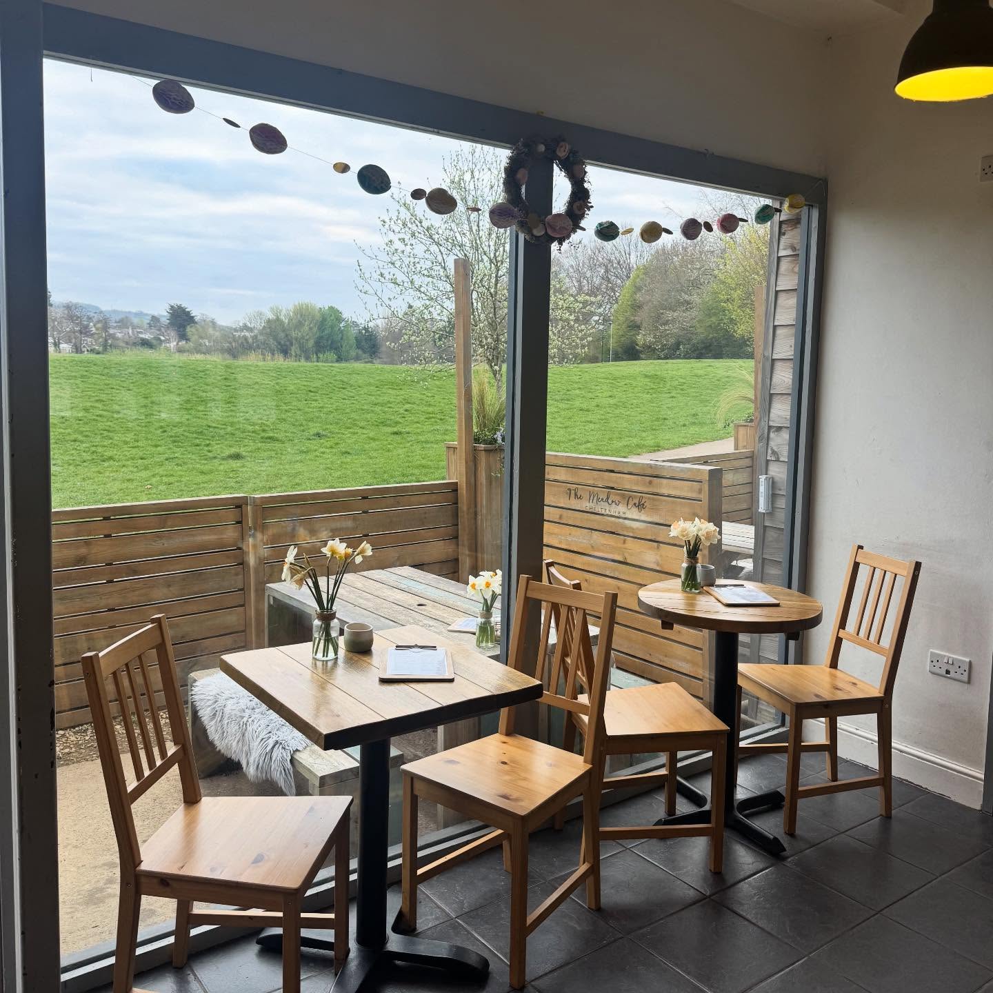 ✨ 🐣Easter has arrived in the cafe!
We hope you’re enjoying spring so far, be sure to stop by if you’re out and about 🧁💛☕️